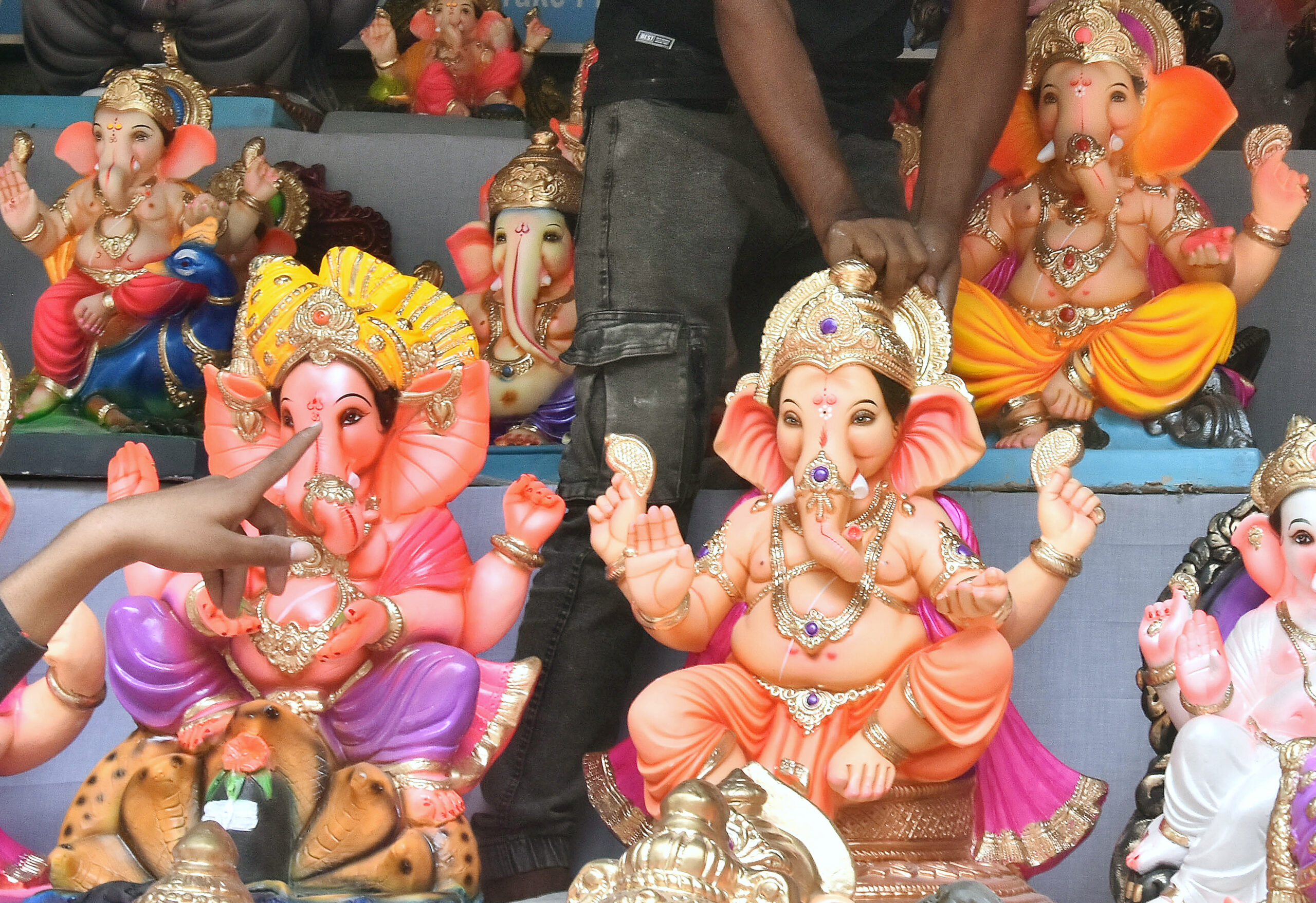 Bengaluru: Ganesh Chaturthi Preparations #Gallery Bengaluru: Ganesh Chaturthi Preparations #Gallery