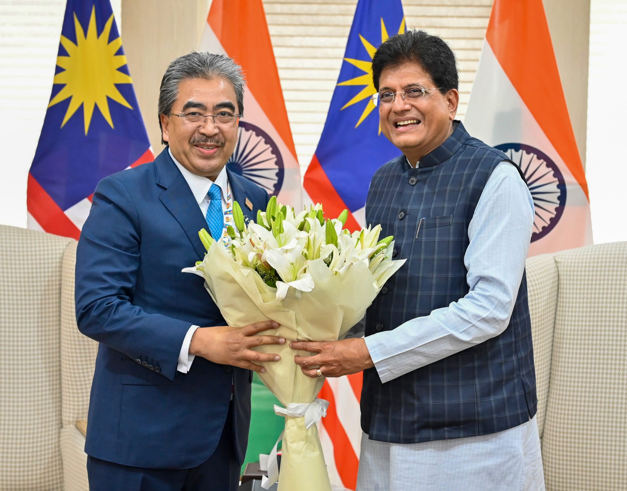 New Delhi: Piyush Goyal Holds Bilateral Meeting with Malaysia's Trade Minister #Gallery New Delhi: Piyush Goyal Holds Bilateral Meeting with Malaysia's Trade Minister #Gallery