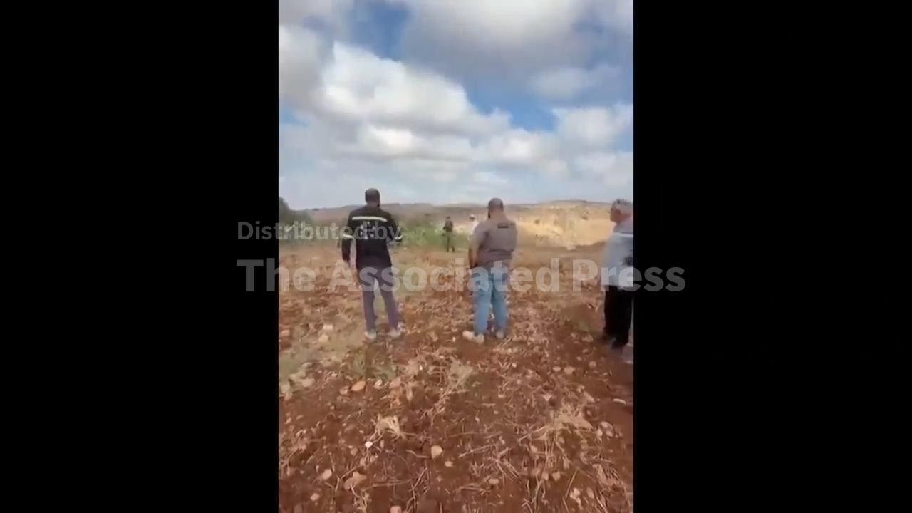 Video shows Israeli troops firing on Palestinians in the West Bank (Video) Video shows Israeli troops firing on Palestinians in the West Bank (Video)