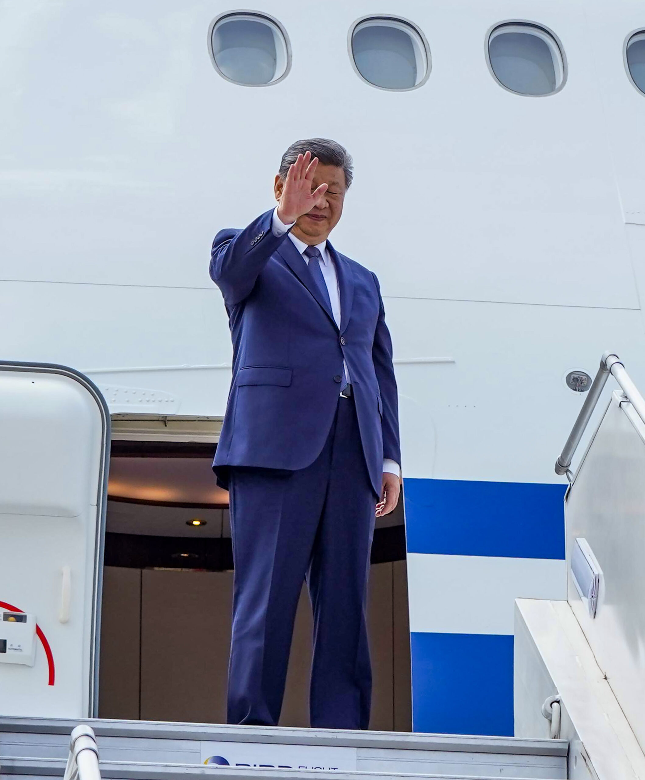 New Delhi: Xi Jinping departs after BRICS Summit #Gallery New Delhi: Xi Jinping departs after BRICS Summit #Gallery