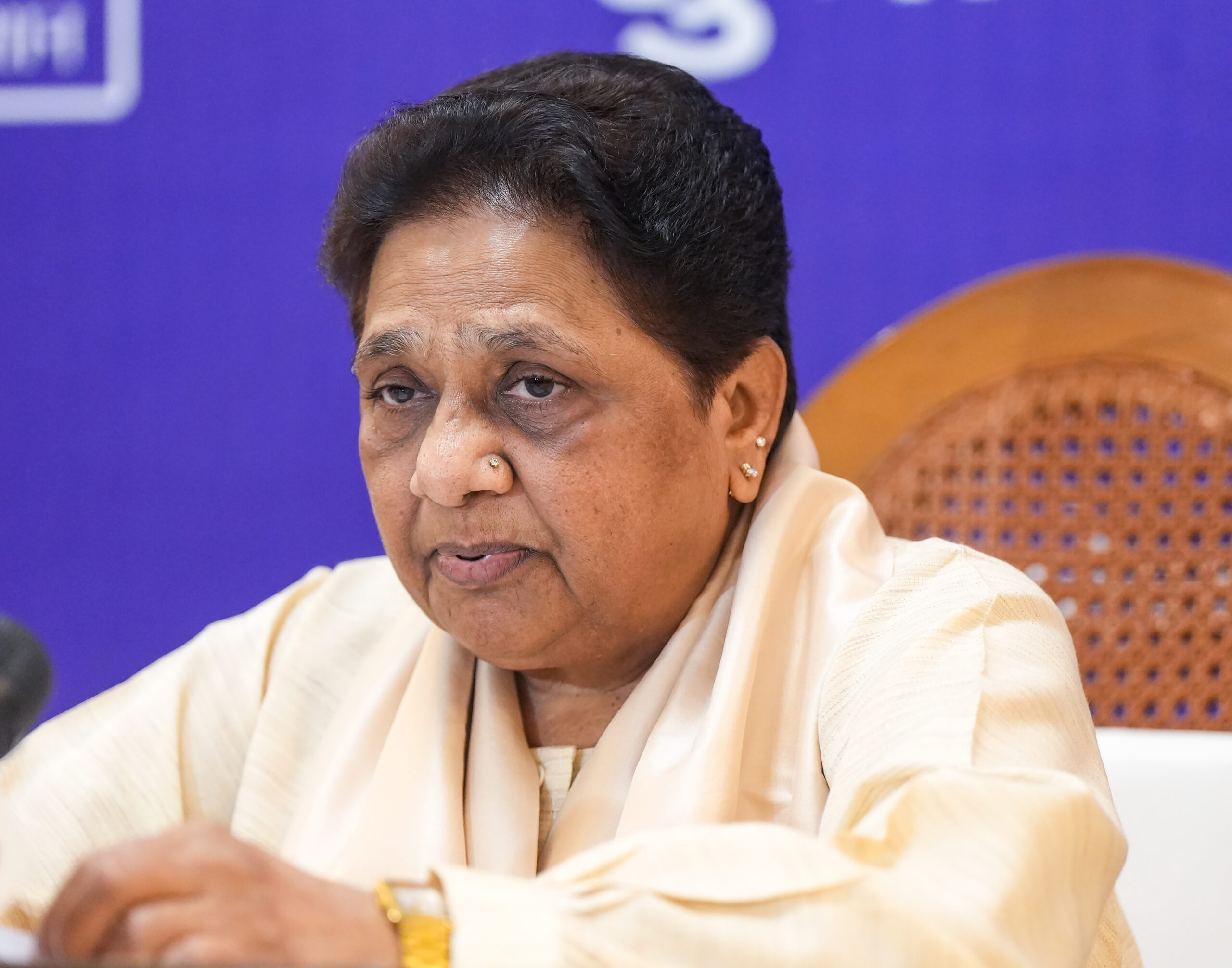 Lucknow: Mayawati addresses press conference #Gallery Lucknow: Mayawati addresses press conference #Gallery