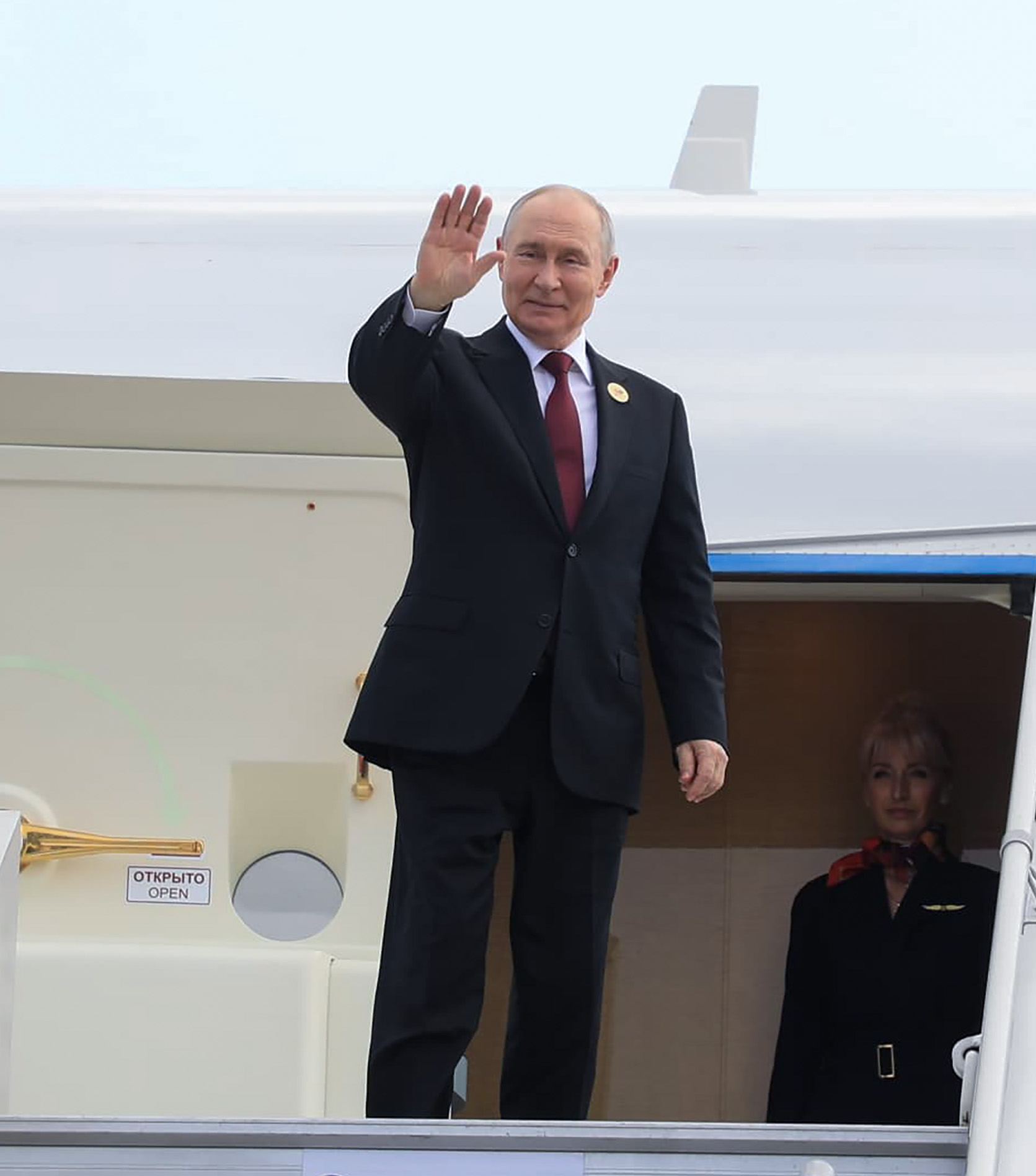 New Delhi: Vladimir Putin departs after BRICS Summit #Gallery New Delhi: Vladimir Putin departs after BRICS Summit #Gallery