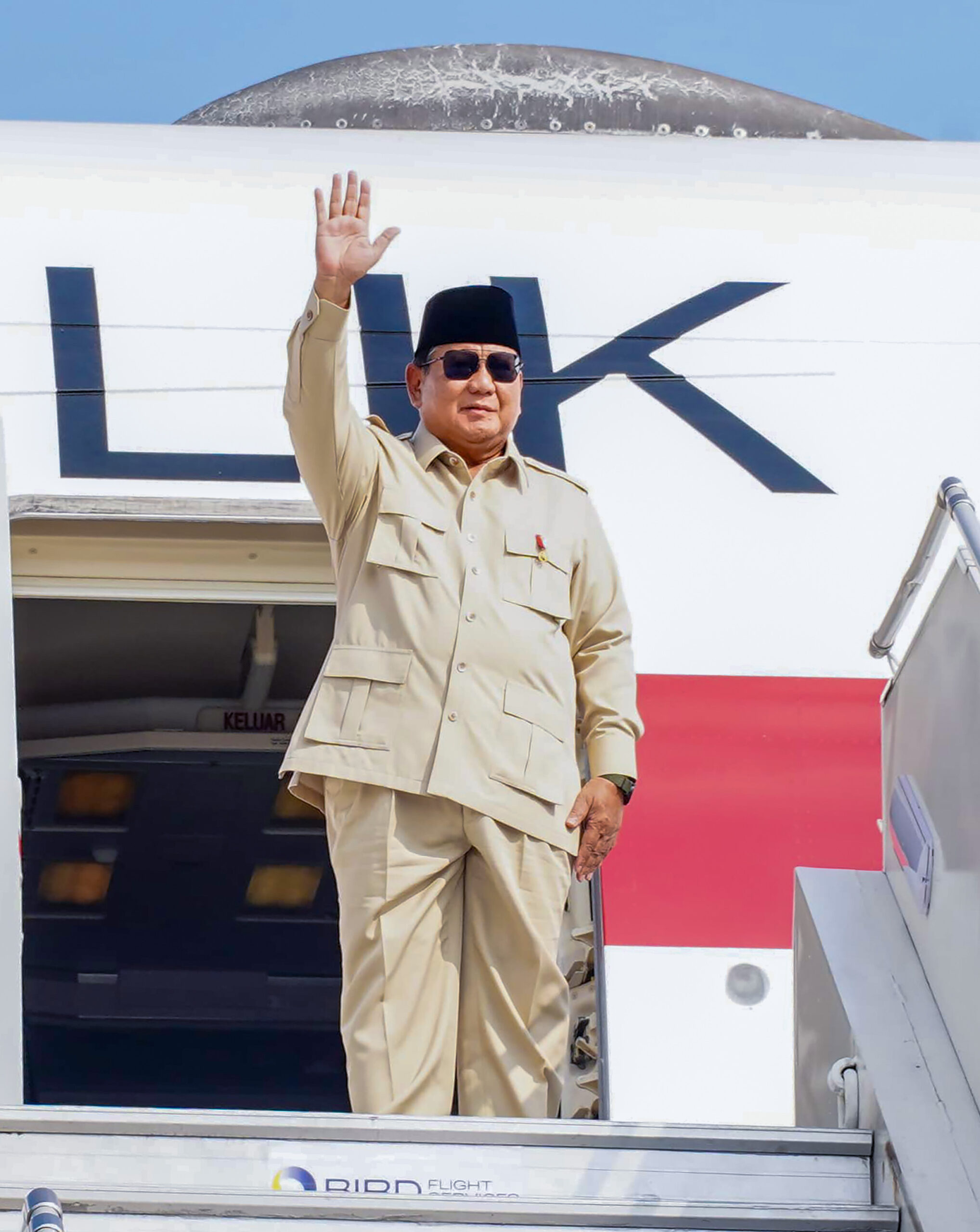 New Delhi: Indonesian President Prabowo Subianto Departs #Gallery New Delhi: Indonesian President Prabowo Subianto Departs #Gallery