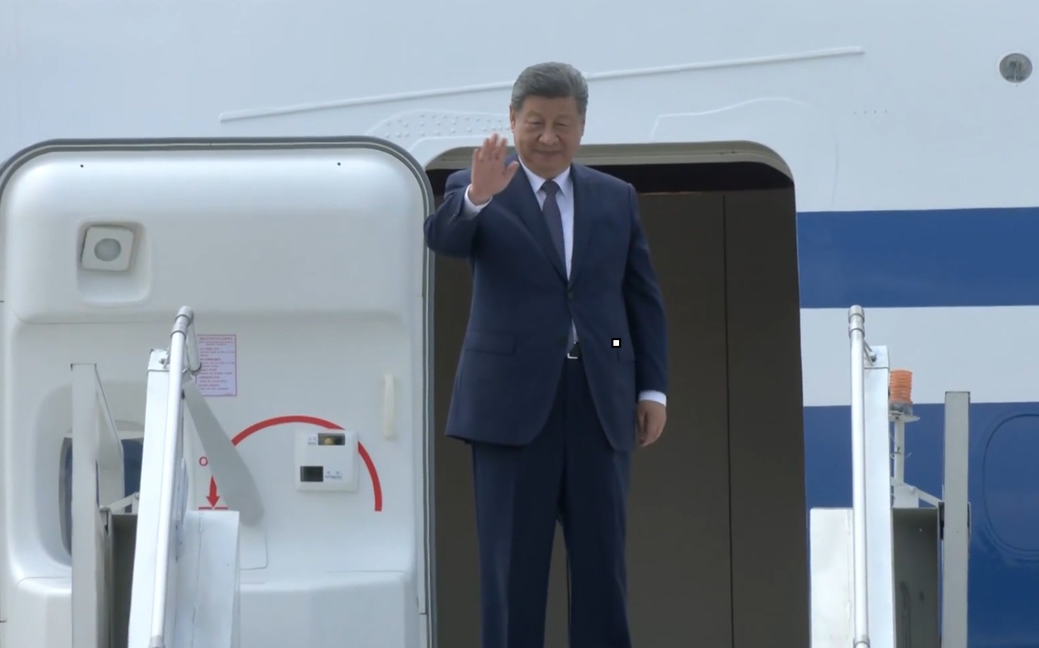 Chinese President Xi Jinping departs from Delhi after attending BRICS Summit Chinese President Xi Jinping departs from Delhi after attending BRICS Summit