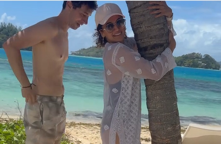 Taapsee Pannu's holiday hustle is all about a supportive husband & unsuccessful viral picture Taapsee Pannu's holiday hustle is all about a supportive husband & unsuccessful viral picture