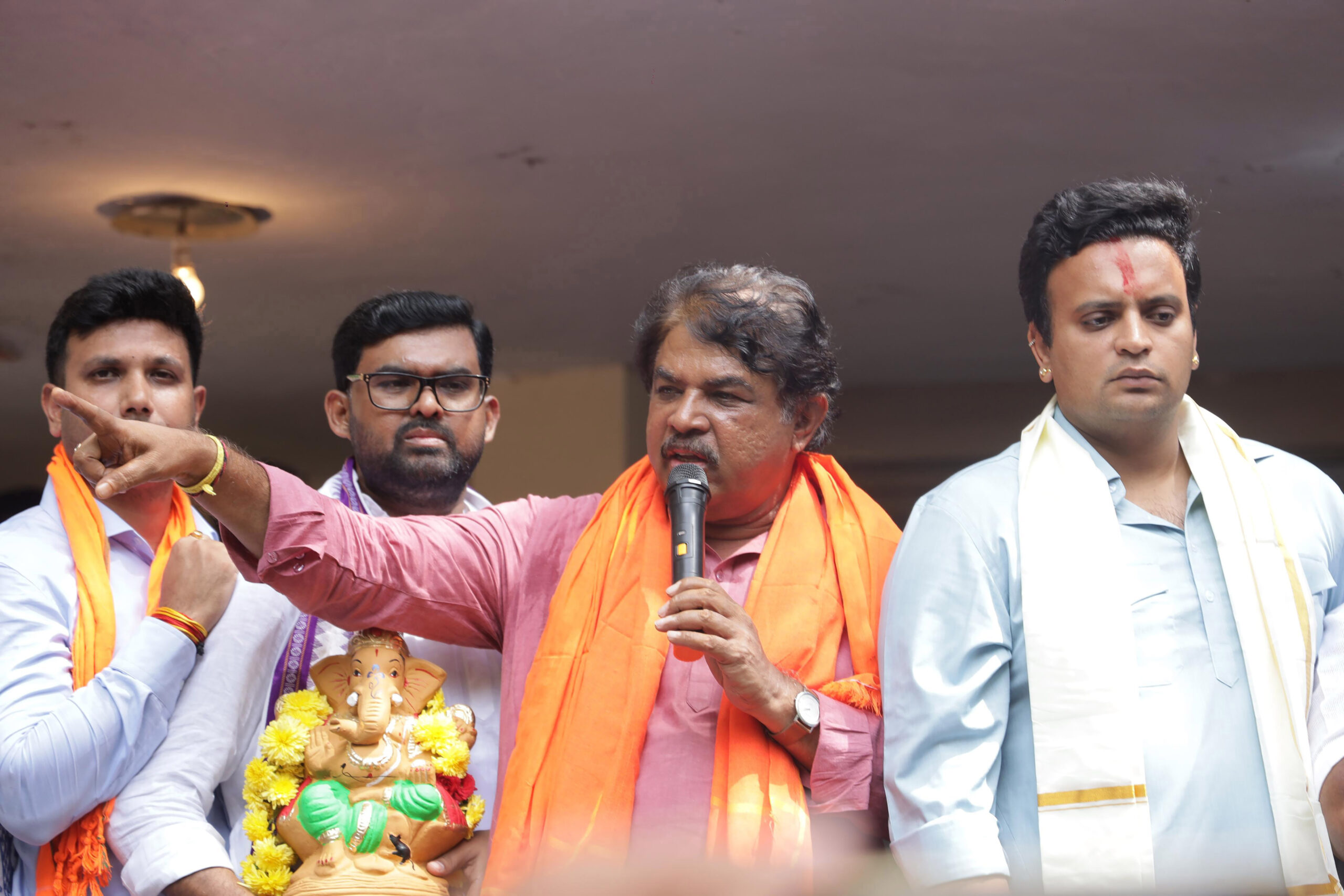 Mysuru: R. Ashoka Leads BJP Protest Over Ganapathi Processi #Gallery Mysuru: R. Ashoka Leads BJP Protest Over Ganapathi Processi #Gallery