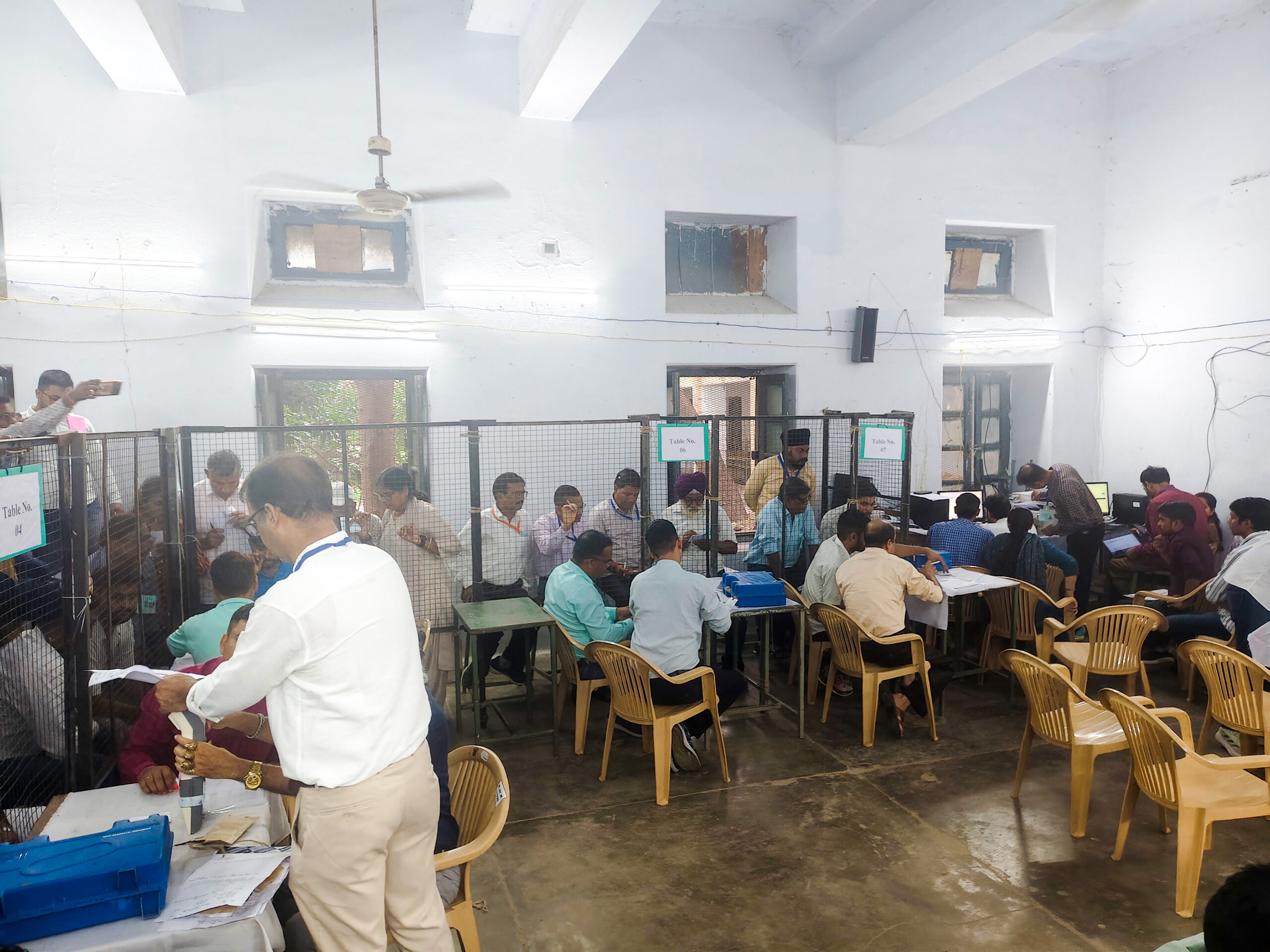 Ajmer: Municipal election vote counting underway #Gallery Ajmer: Municipal election vote counting underway #Gallery
