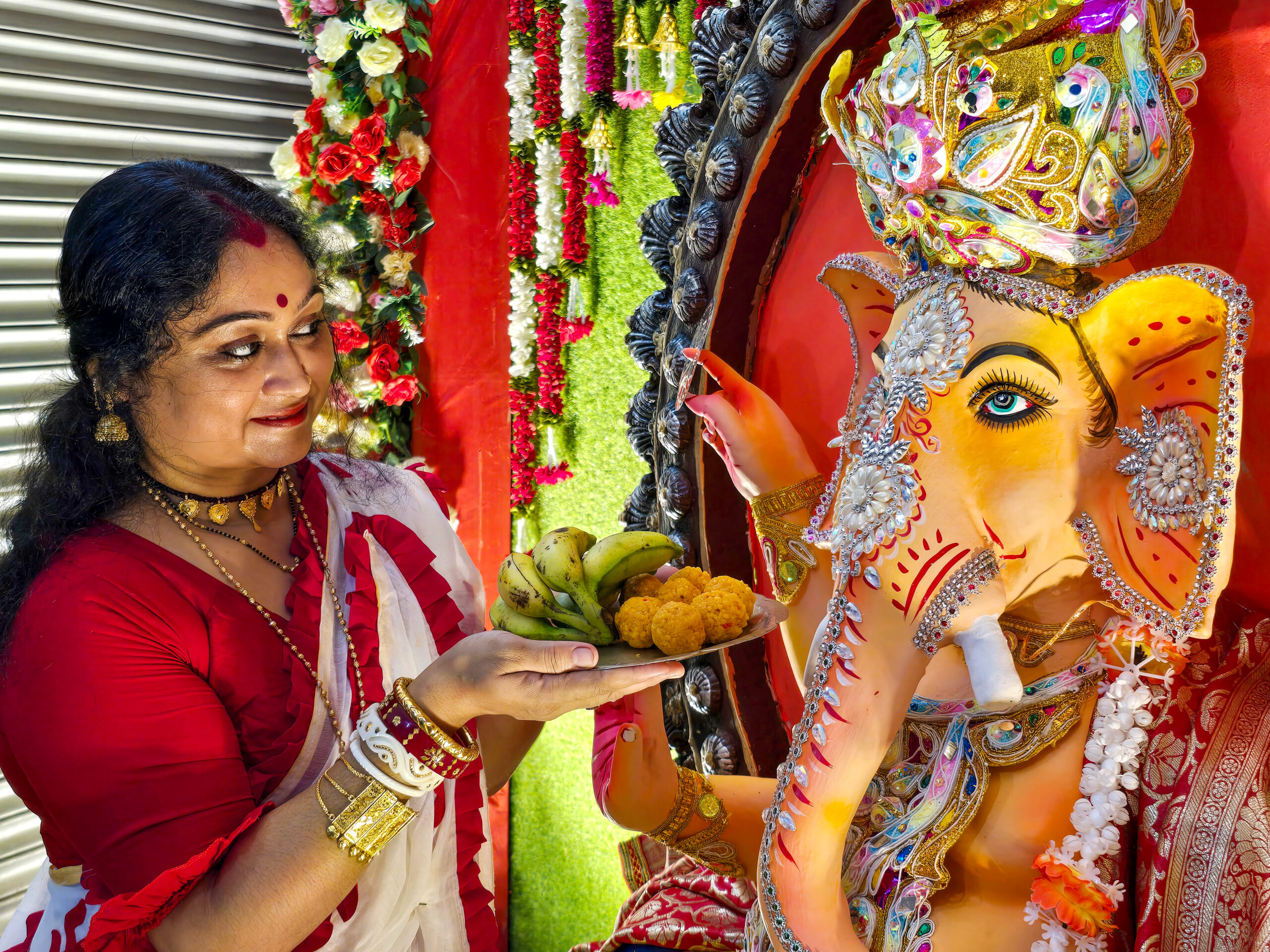 Birbhum: Dey family observes Ganesh Chaturthi rituals #Gallery Birbhum: Dey family observes Ganesh Chaturthi rituals #Gallery