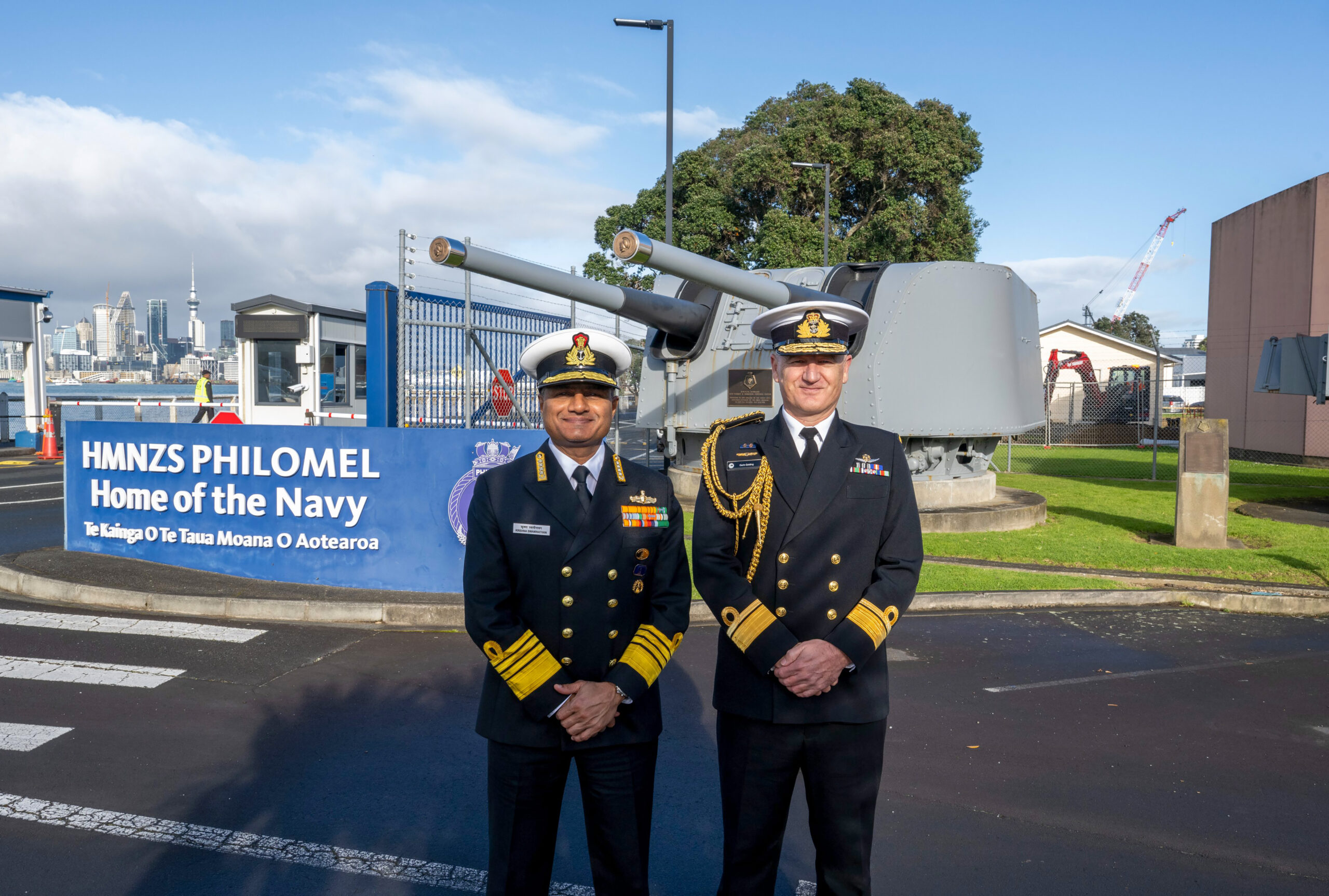 Auckland: Krishna Swaminathan receives Guard of Honour #Gallery Auckland: Krishna Swaminathan receives Guard of Honour #Gallery