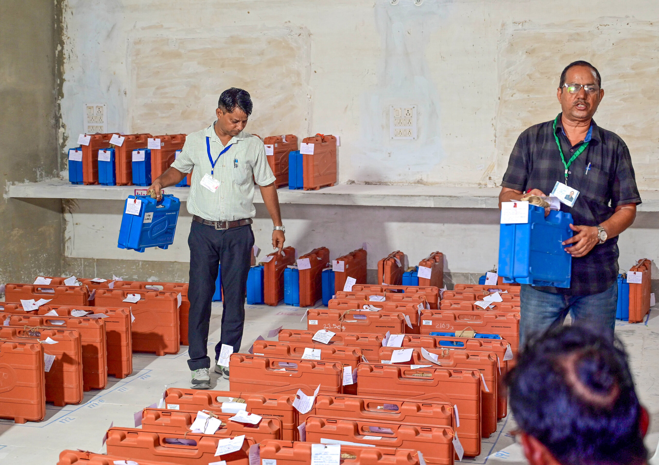 Bikaner: Municipal election vote counting underway #Gallery Bikaner: Municipal election vote counting underway #Gallery