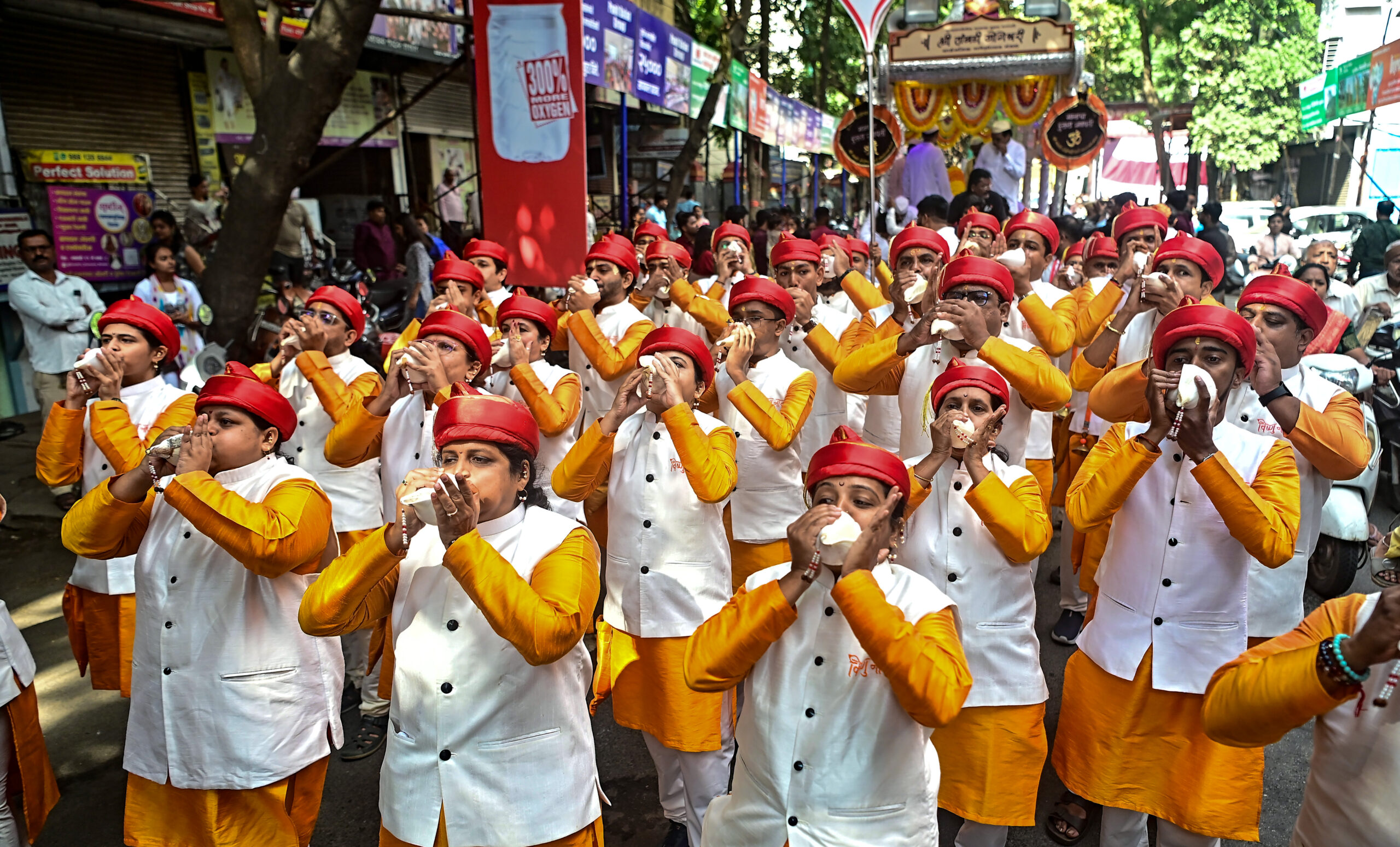 Pune: Ganesh Chaturthi celebrations #Gallery Pune: Ganesh Chaturthi celebrations #Gallery
