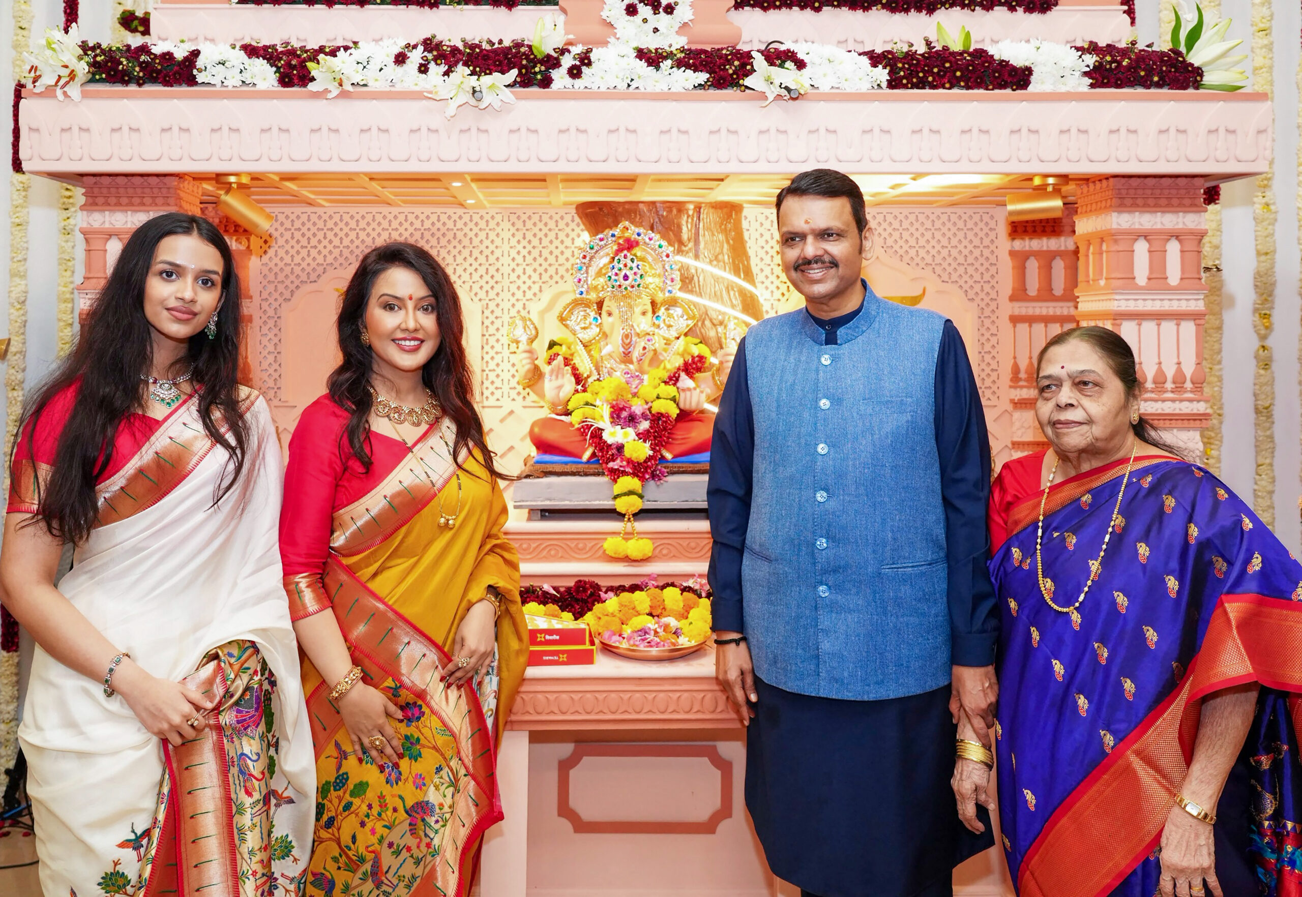 Mumbai: CM Fadnavis welcomes Ganpati Bappa at Varsha Bungalow #Gallery Mumbai: CM Fadnavis welcomes Ganpati Bappa at Varsha Bungalow #Gallery