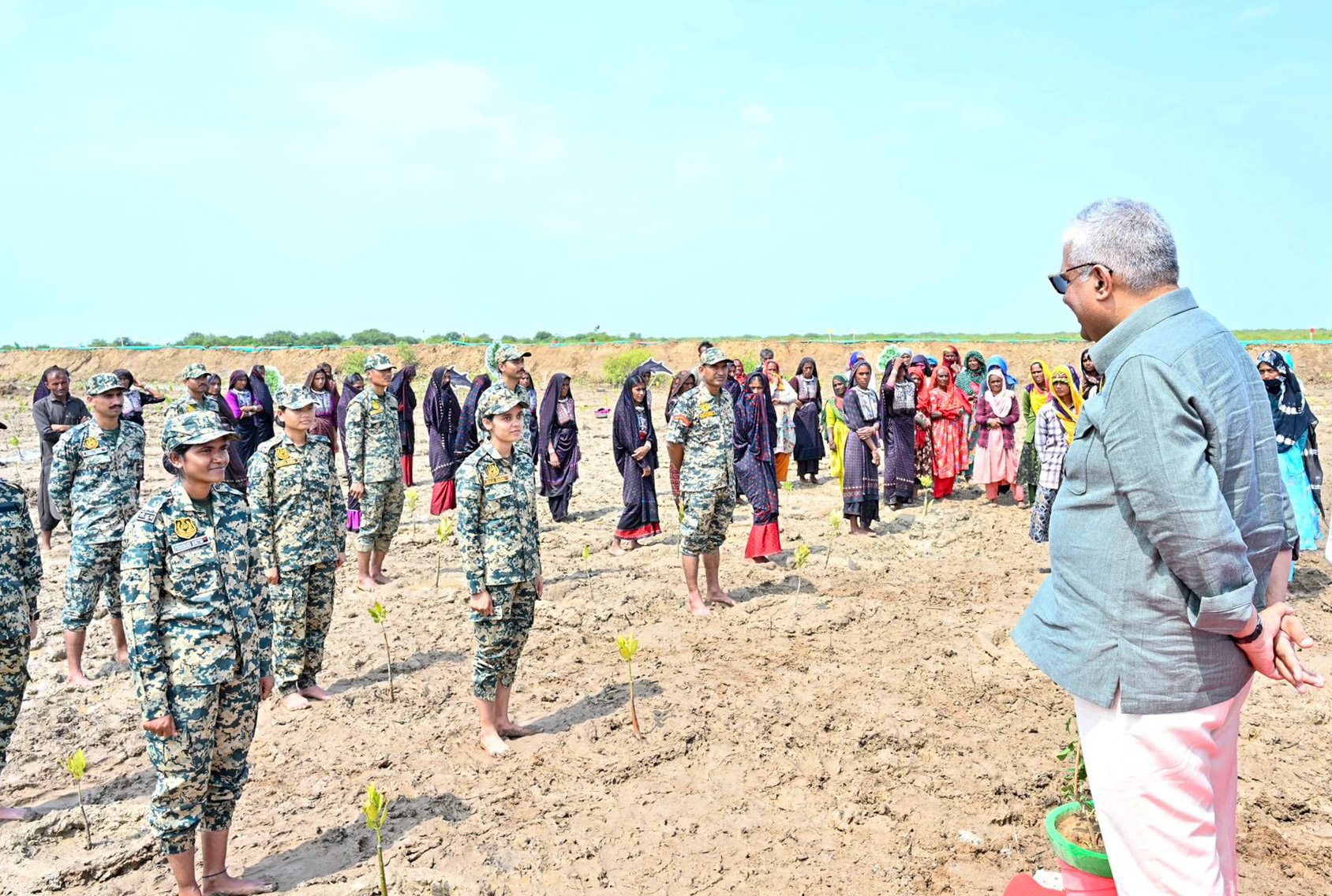 Kutch: Bhupender Yadav visits Jakhau nursery #Gallery Kutch: Bhupender Yadav visits Jakhau nursery #Gallery