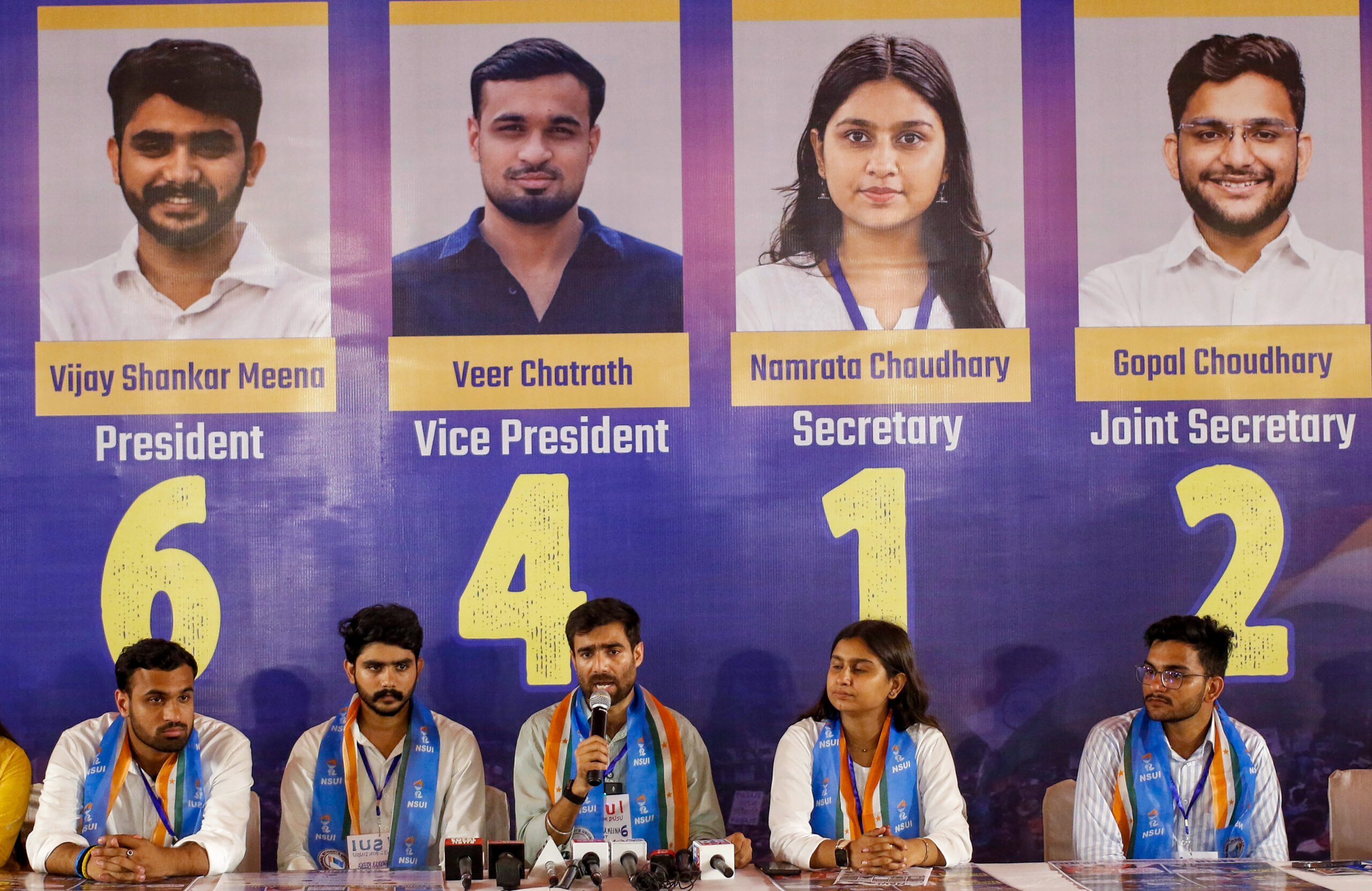 New Delhi: NSUI candidates release manifesto for DUSU elections #Gallery New Delhi: NSUI candidates release manifesto for DUSU elections #Gallery
