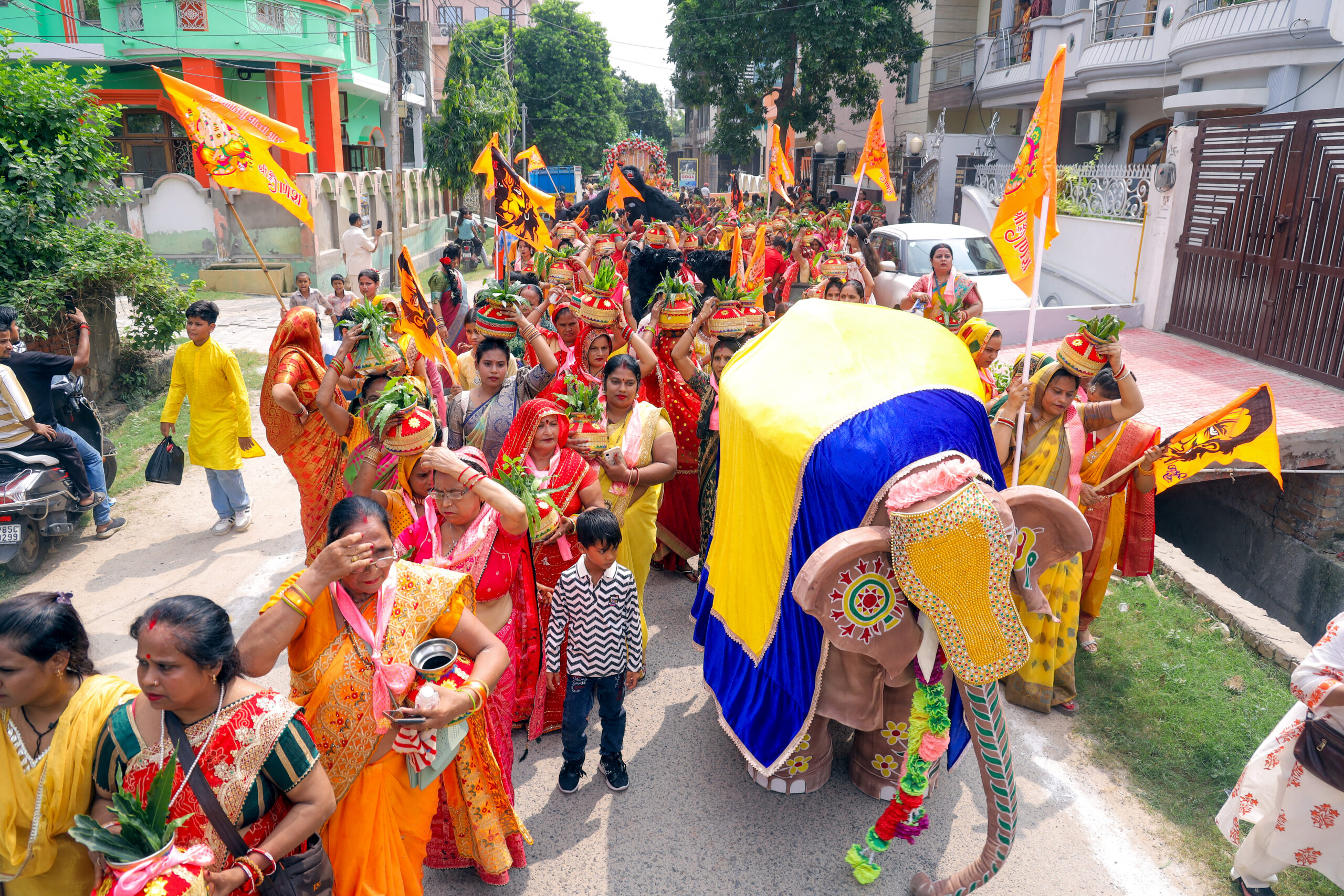Mathura: Devotees take out religious procession on Ganesh Chaturthi #Gallery Mathura: Devotees take out religious procession on Ganesh Chaturthi #Gallery