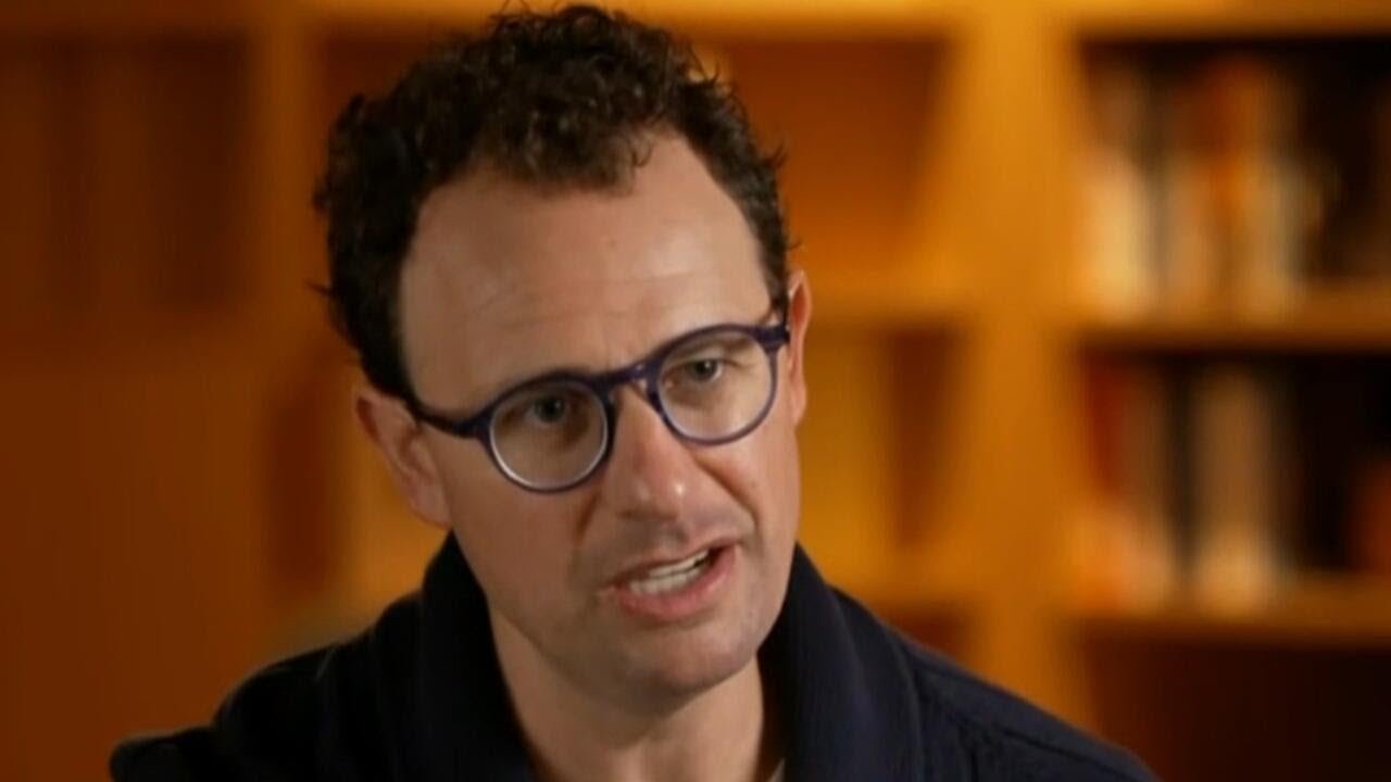 Anthropic CEO says he would give up AI to "right combination of governments" (Video)