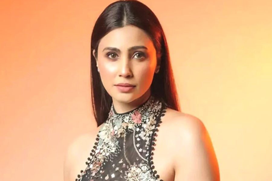 Daisy Shah Opens Up About DGP Kashmir Shoot Says Her Portion Is Still Pending Daisy Shah Opens Up About DGP Kashmir Shoot Says Her Portion Is Still Pending