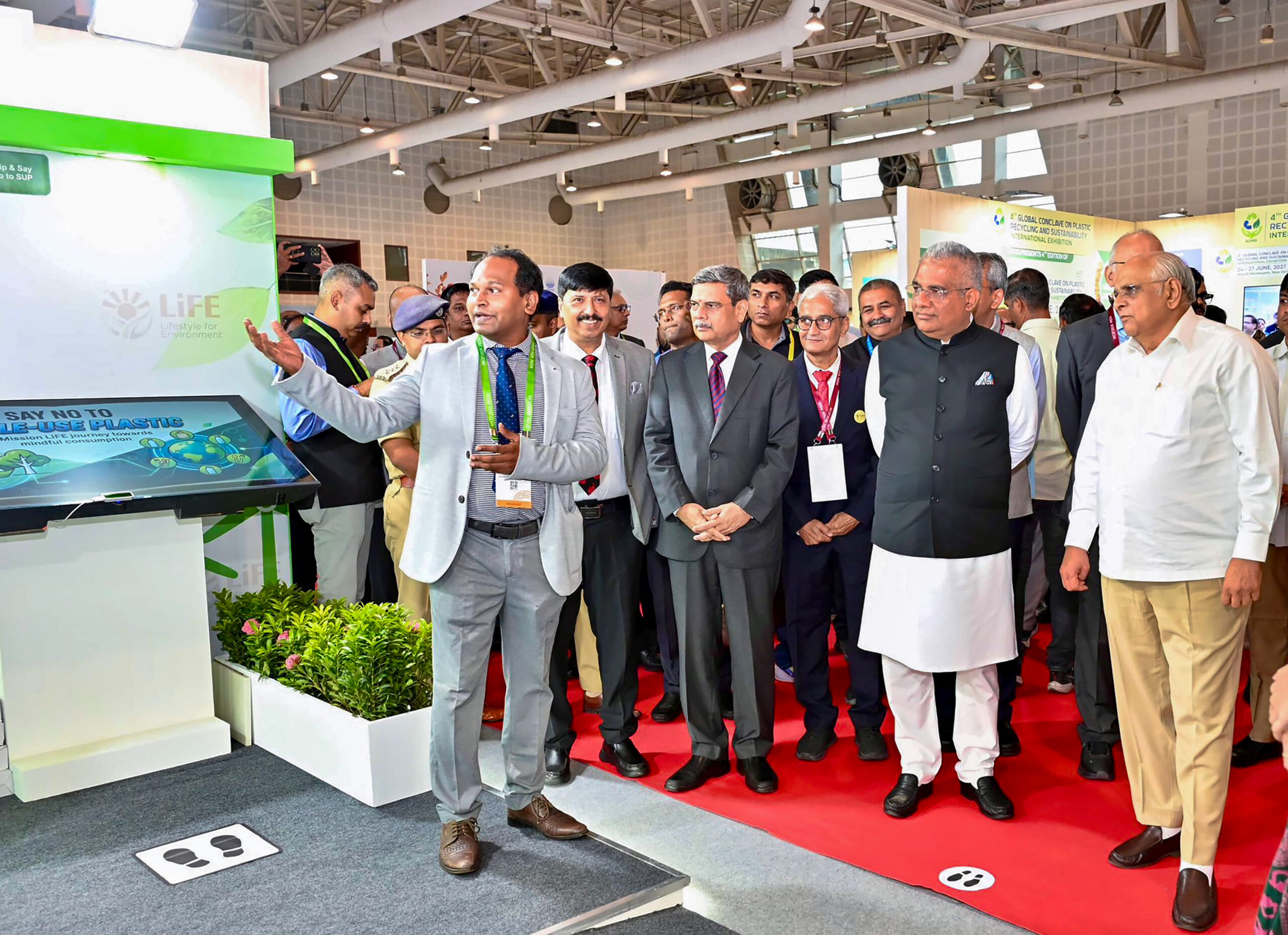 Gandhinagar: Bhupender Yadav inaugurates circular economy technologies exhibition - #Gallery Gandhinagar: Bhupender Yadav inaugurates circular economy technologies exhibition - #Gallery