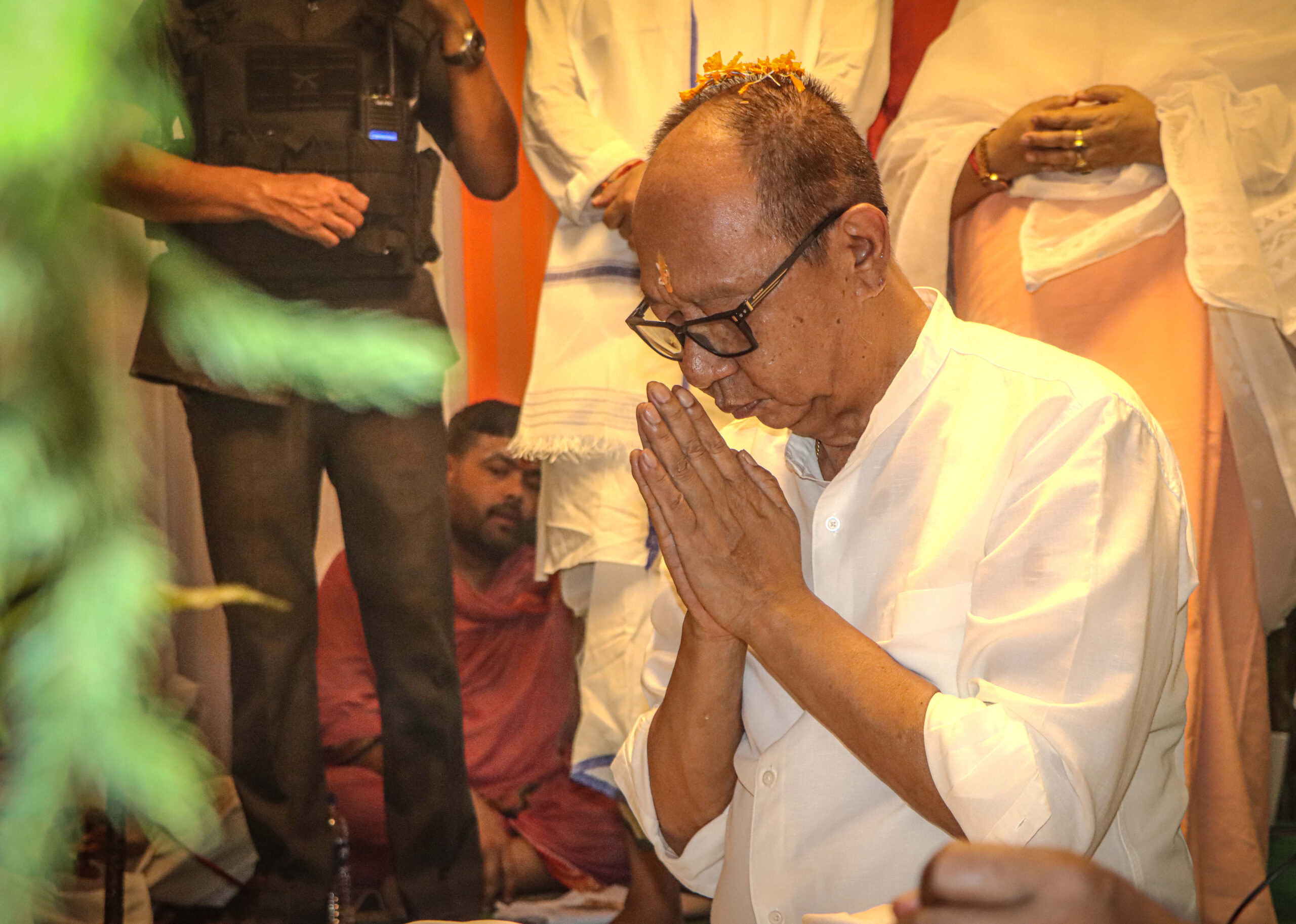 Imphal: Manipur CM Yumnam Khemchand offers prayers at Ganesh Puja celebration #Gallery Imphal: Manipur CM Yumnam Khemchand offers prayers at Ganesh Puja celebration #Gallery