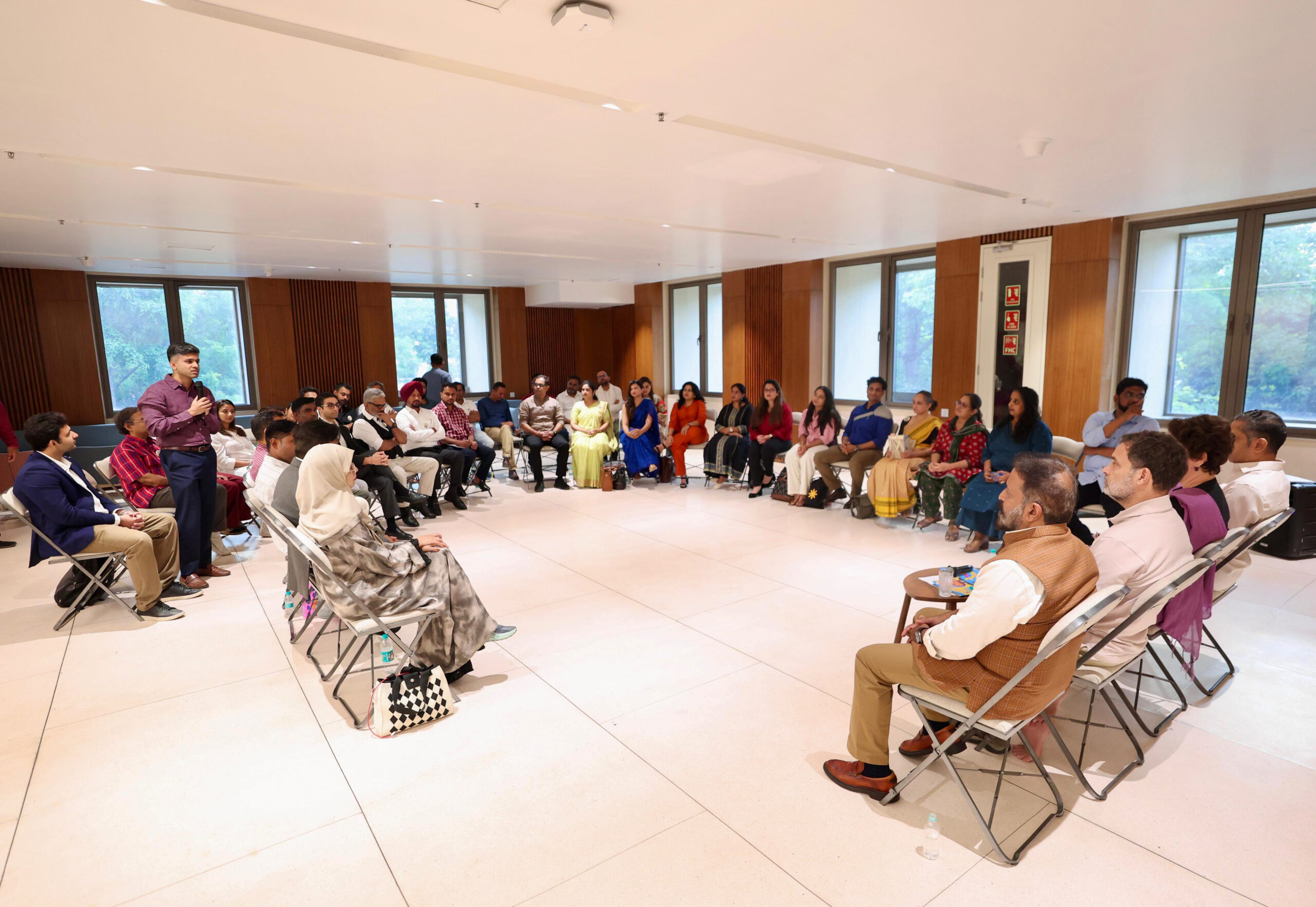 New Delhi: Rahul Gandhi Interacts with AIPC Manmohan Singh Fellows #Gallery New Delhi: Rahul Gandhi Interacts with AIPC Manmohan Singh Fellows #Gallery