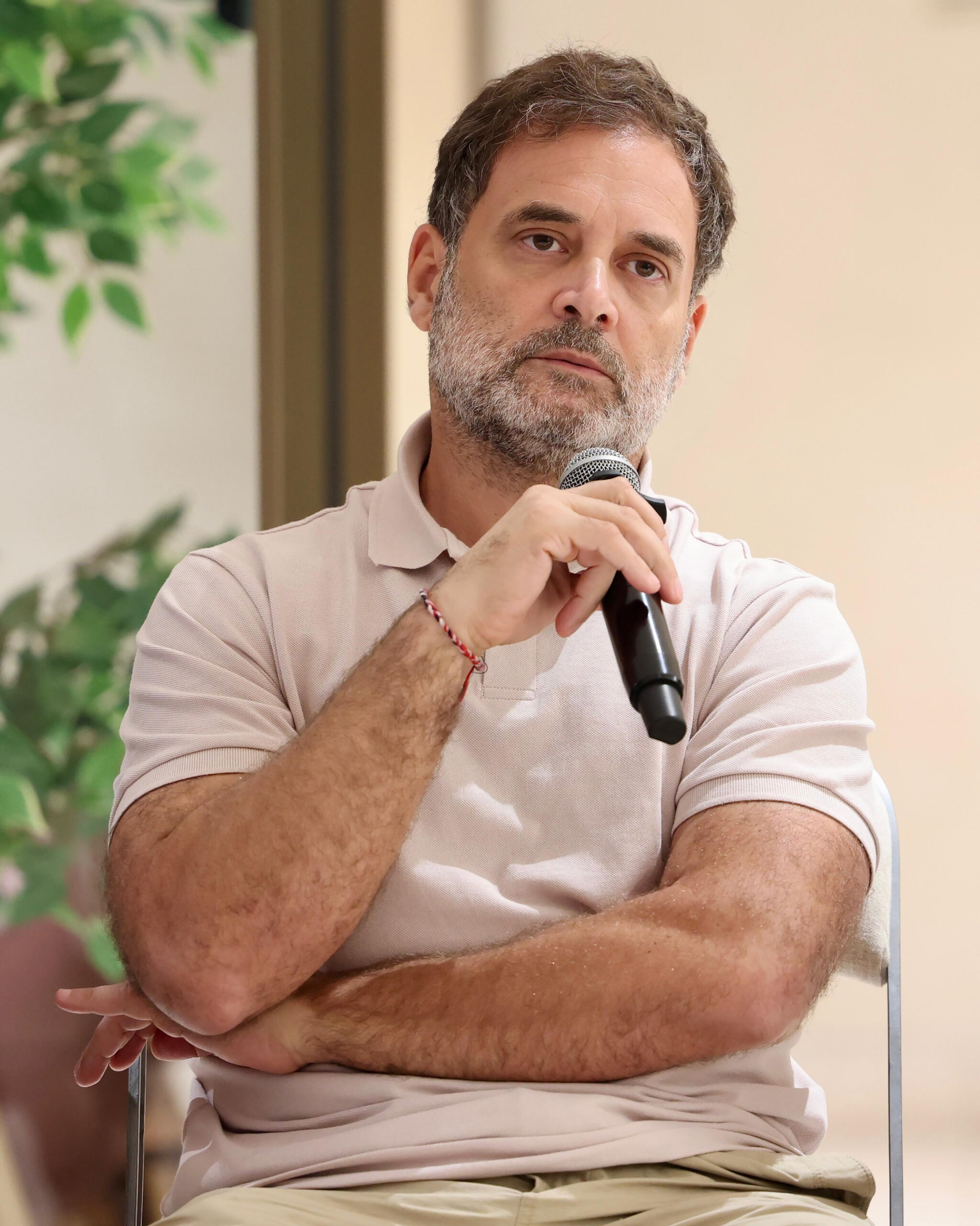New Delhi: Rahul Gandhi Interacts with AIPC Manmohan Singh Fellows #Gallery New Delhi: Rahul Gandhi Interacts with AIPC Manmohan Singh Fellows #Gallery