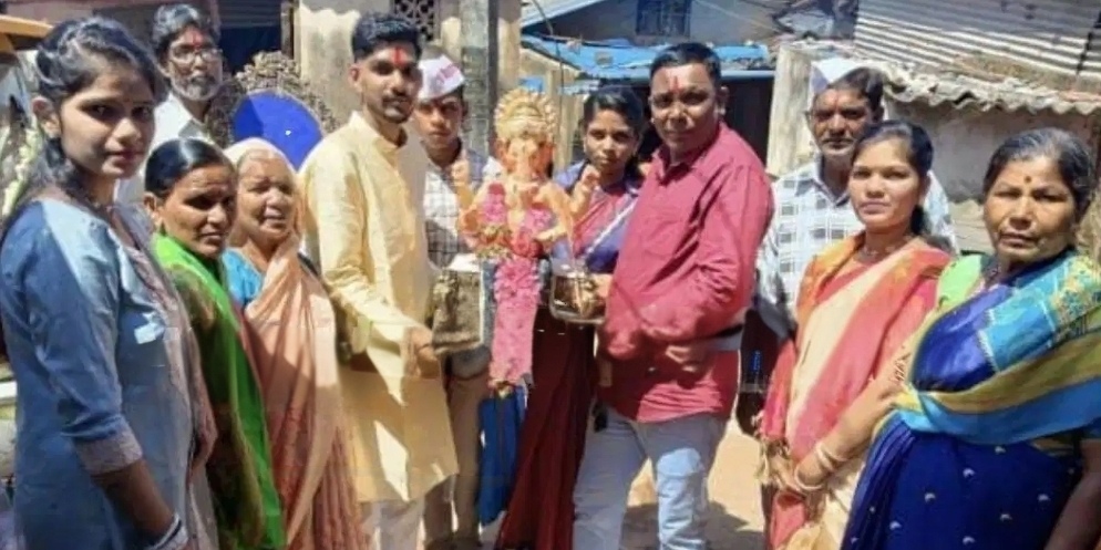 Four of a family charred to death, 2 critically injured in fridge blast in K'taka's Belagavi house Four of a family charred to death, 2 critically injured in fridge blast in K'taka's Belagavi house