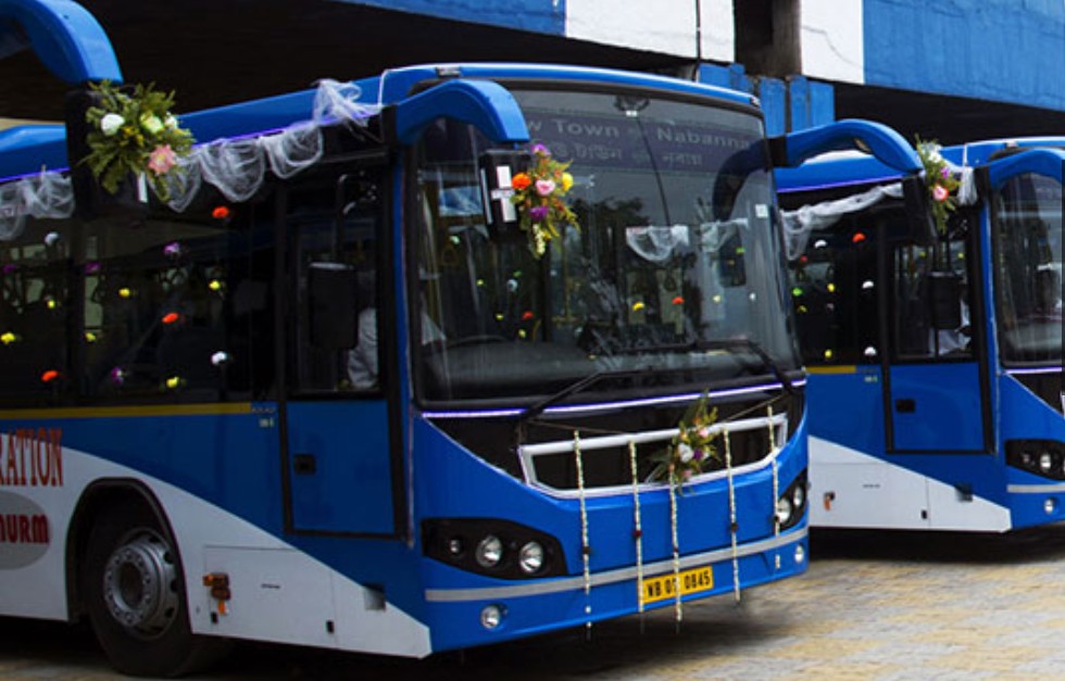 West Bengasl bus fare hike gets ministerial backing, revision likely after Durga Puja West Bengasl bus fare hike gets ministerial backing, revision likely after Durga Puja