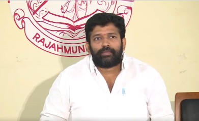 YSRCP accuses TDP-led coalition of spying on critics YSRCP accuses TDP-led coalition of spying on critics