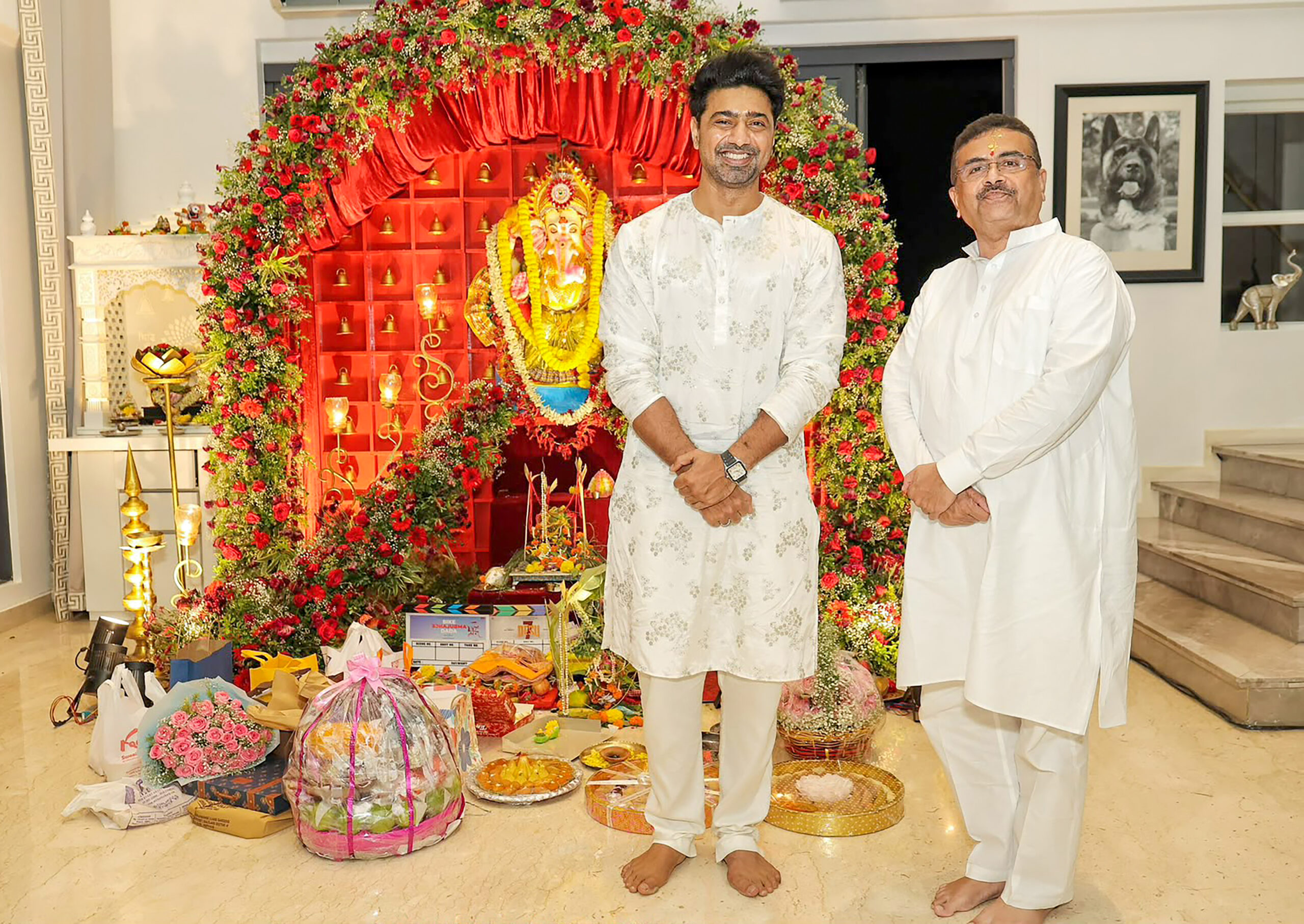 Kolkata: Suvendu Adhikari Attends Ganesh Puja at Actor Dev’s Residence #Gallery Kolkata: Suvendu Adhikari Attends Ganesh Puja at Actor Dev’s Residence #Gallery