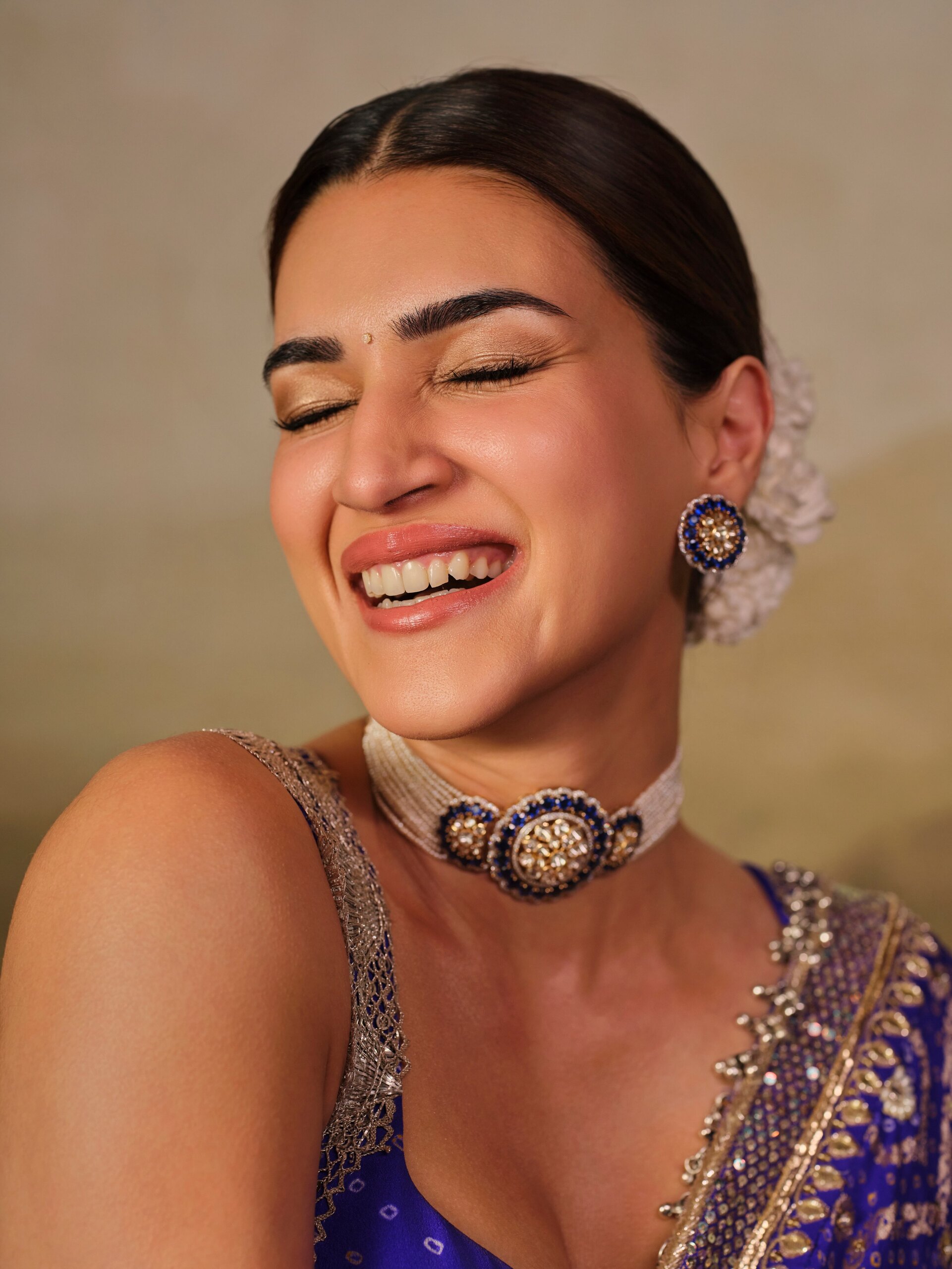 Actress Kriti Sanon New Glam Stills Actress Kriti Sanon New Glam Stills