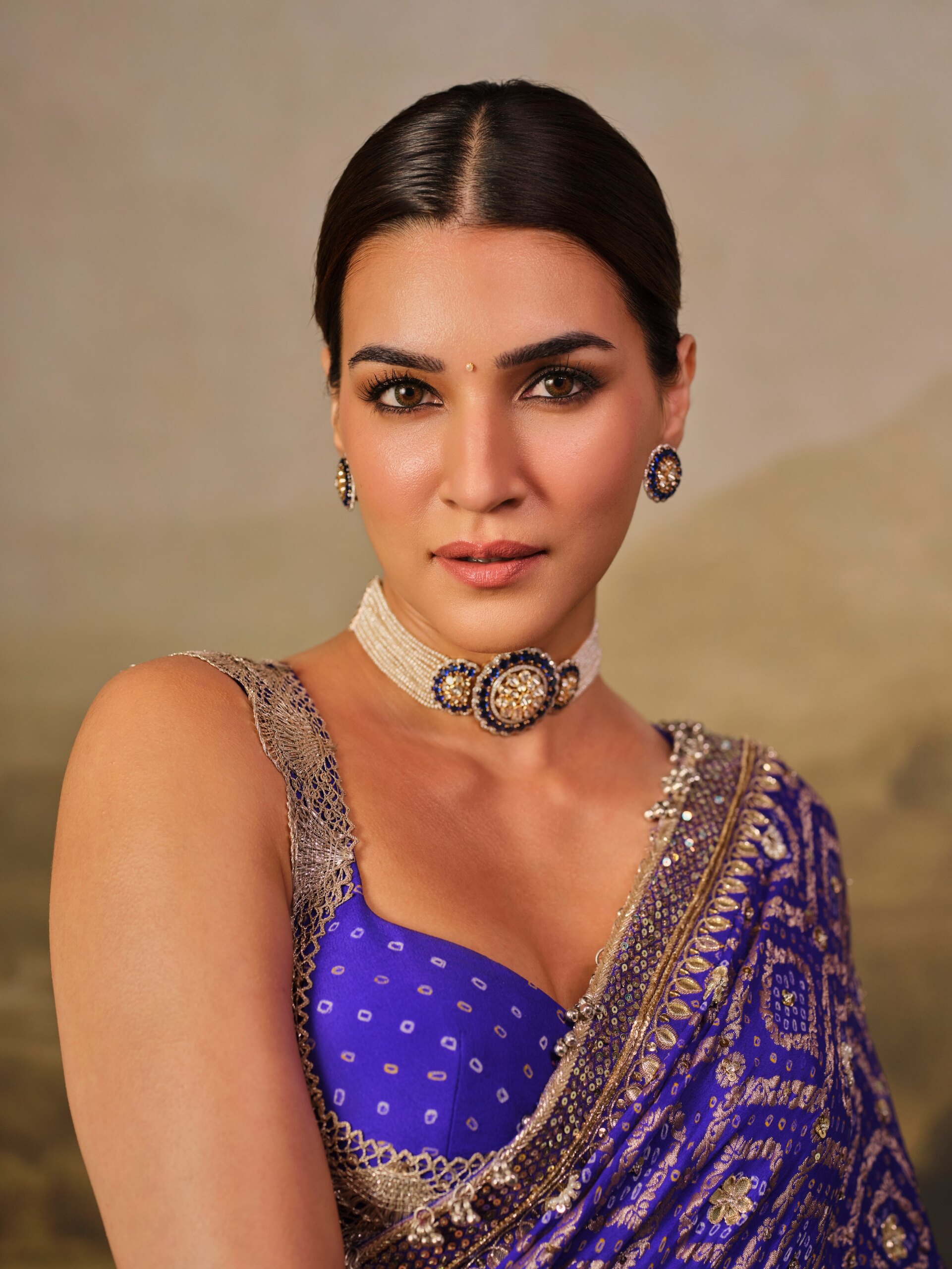 Actress Kriti Sanon New Glam Stills Actress Kriti Sanon New Glam Stills