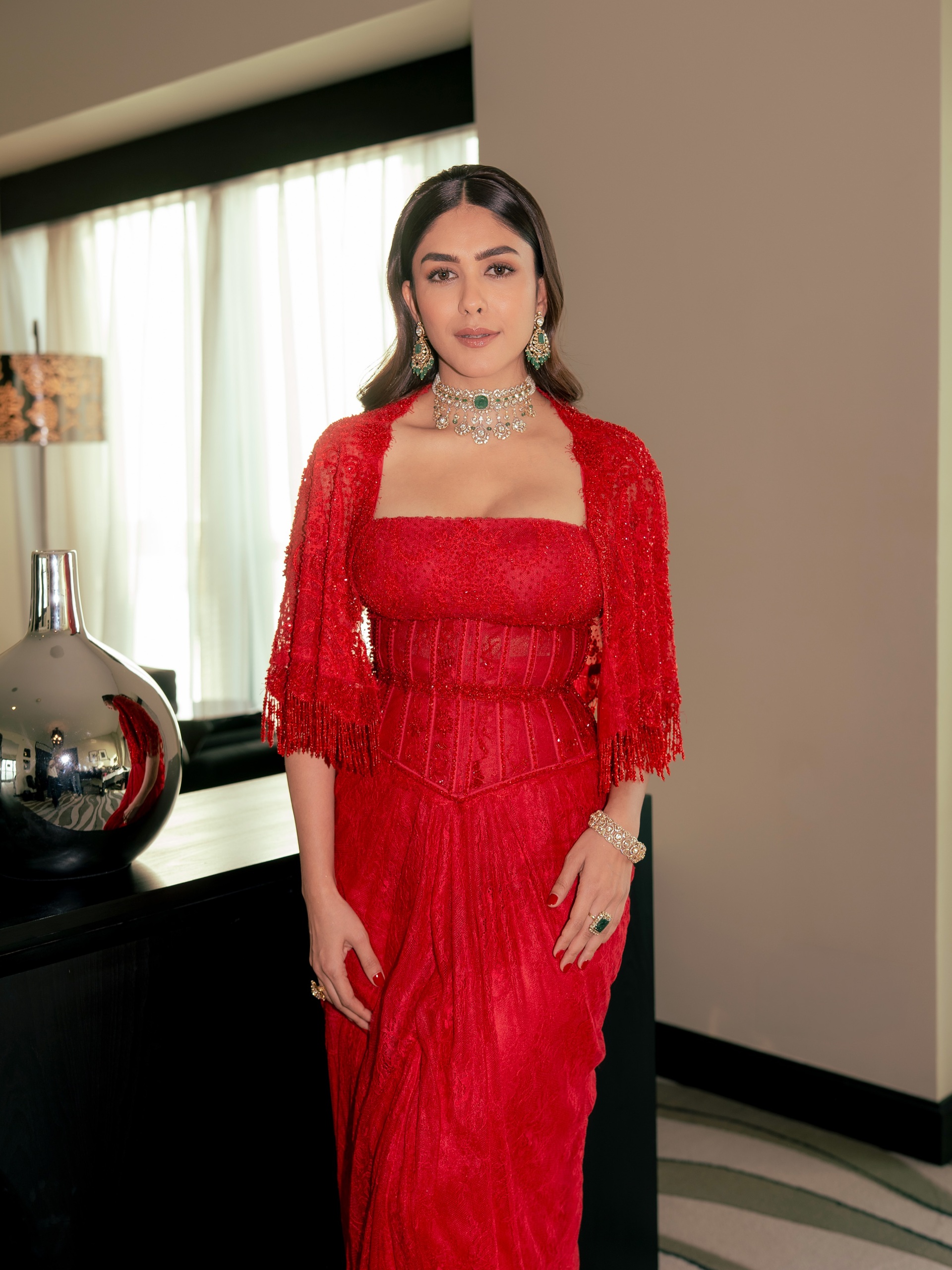 Actress Mrunal Thakur New Glam Stills Actress Mrunal Thakur New Glam Stills