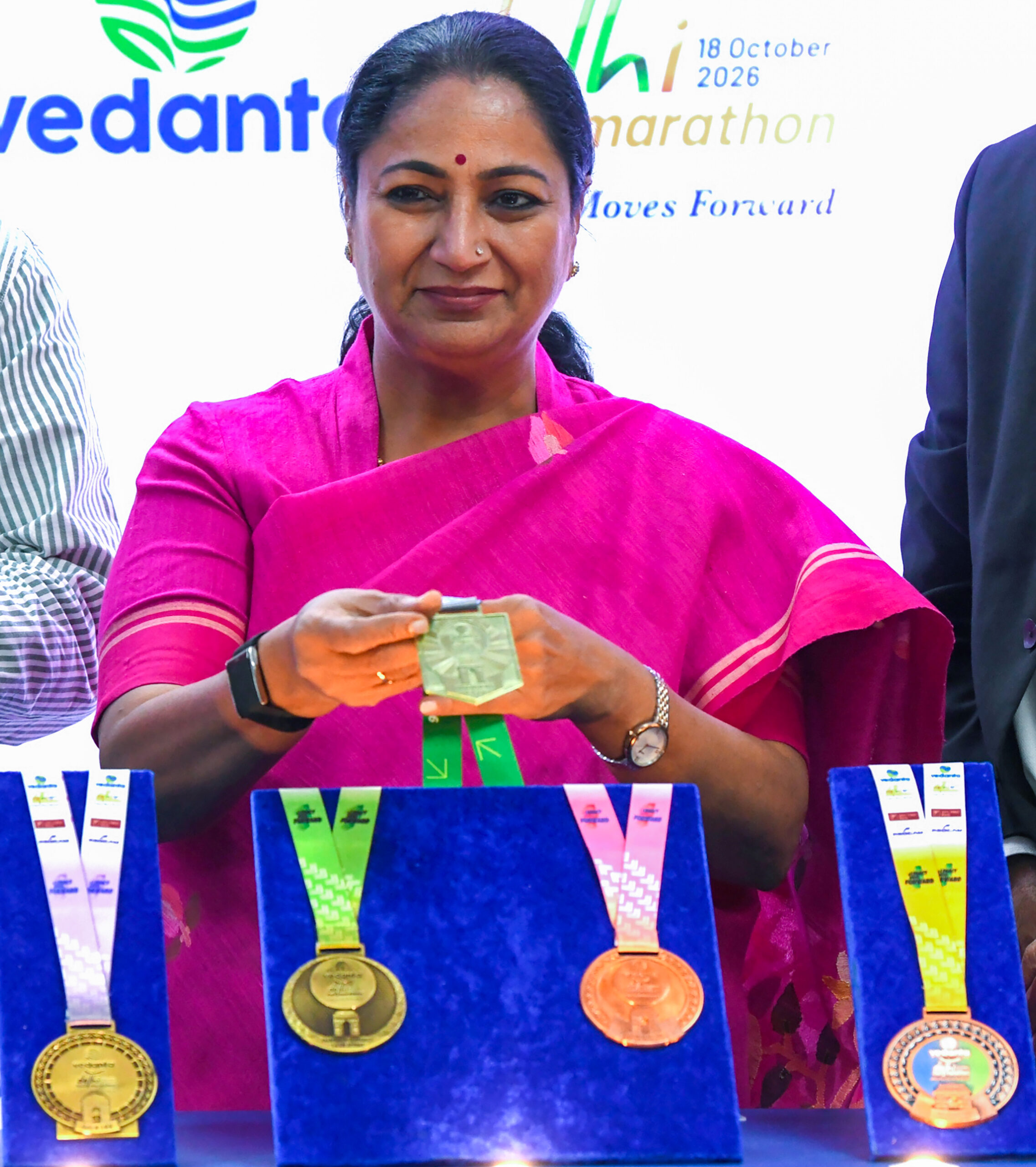 New Delhi: CM Rekha Gupta Unveils Vedanta Half Marathon Medal #Gallery New Delhi: CM Rekha Gupta Unveils Vedanta Half Marathon Medal #Gallery