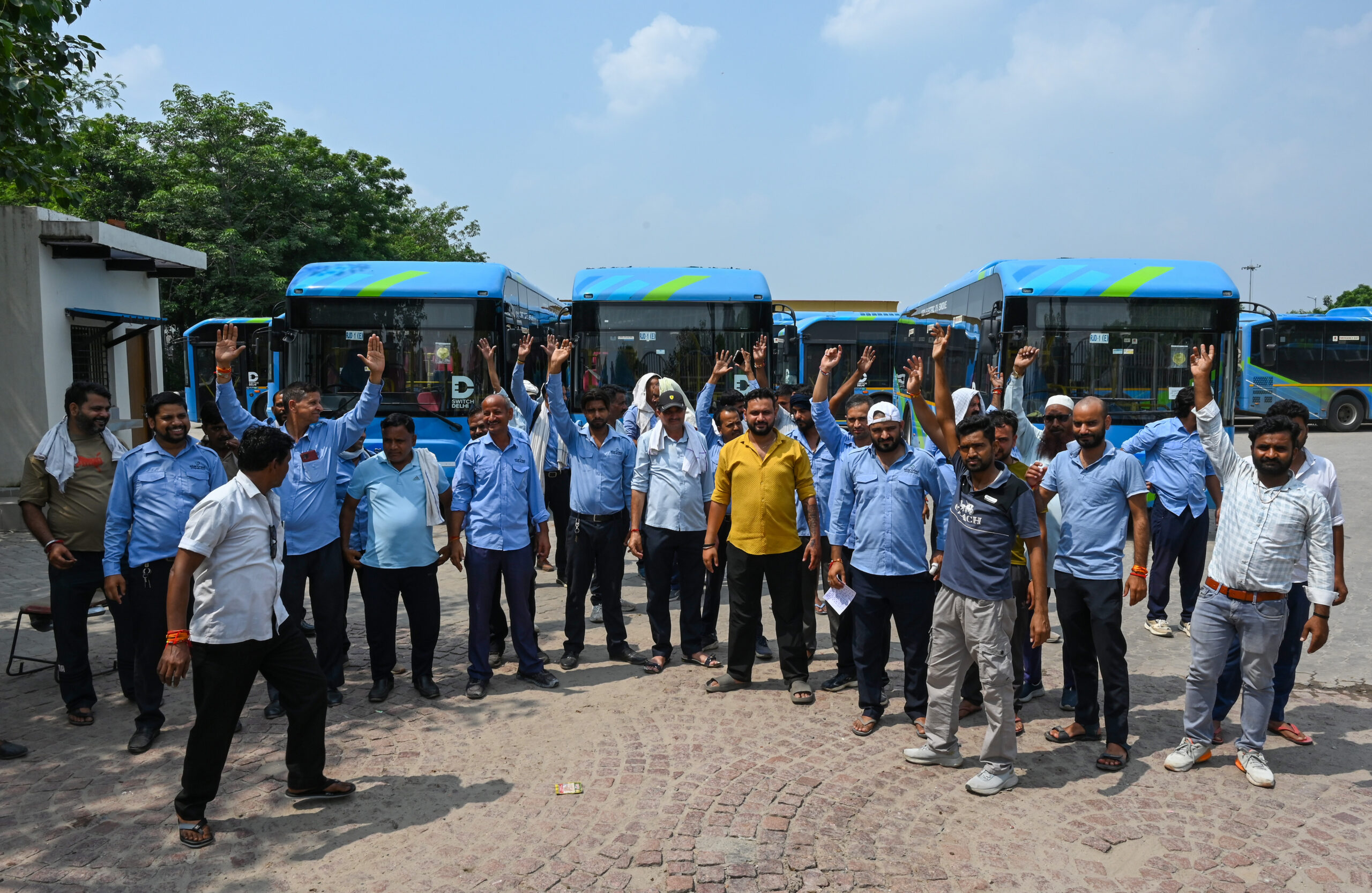 New Delhi: DTC drivers’ strike disrupts bus services across capital #Gallery New Delhi: DTC drivers’ strike disrupts bus services across capital #Gallery