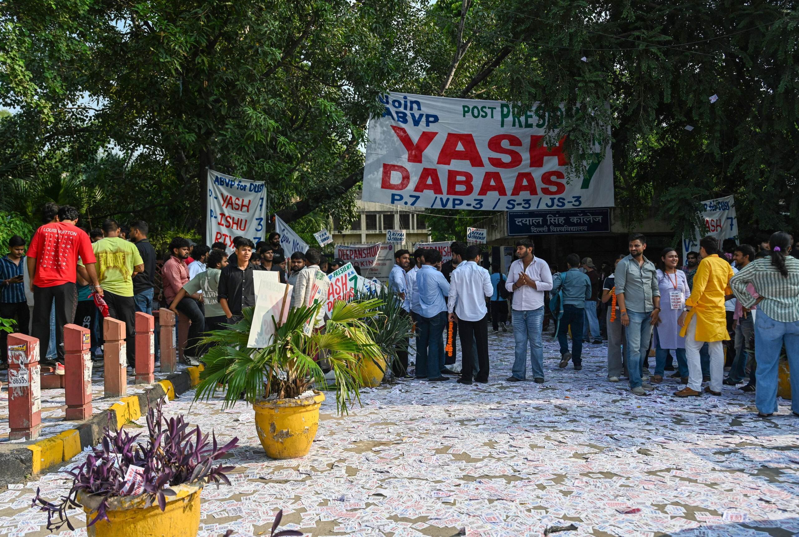 New Delhi: DUSU election campaign intensifies at Dayal Singh College #Gallery New Delhi: DUSU election campaign intensifies at Dayal Singh College #Gallery