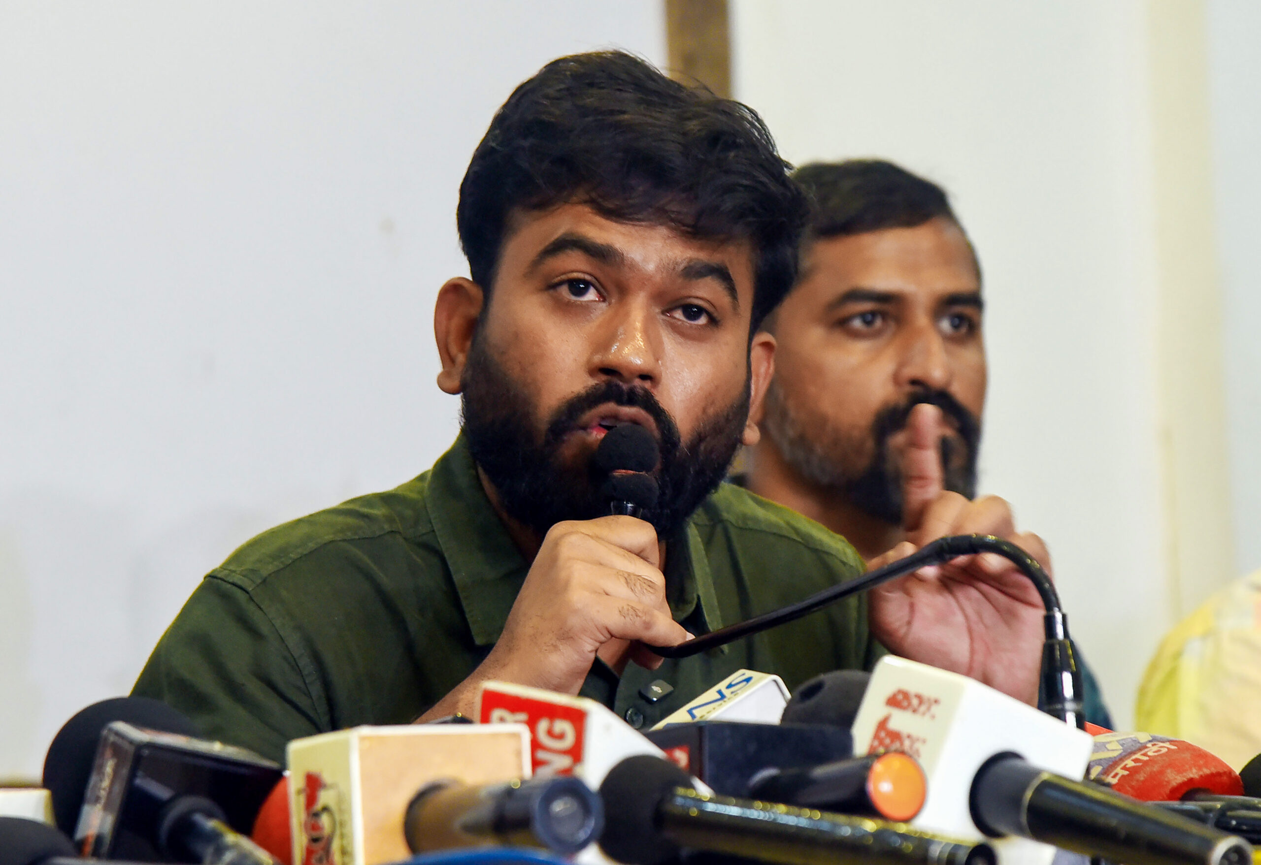 Nagpur: Abhijeet Dipke Addresses Press Conference - #Gallery Nagpur: Abhijeet Dipke Addresses Press Conference - #Gallery