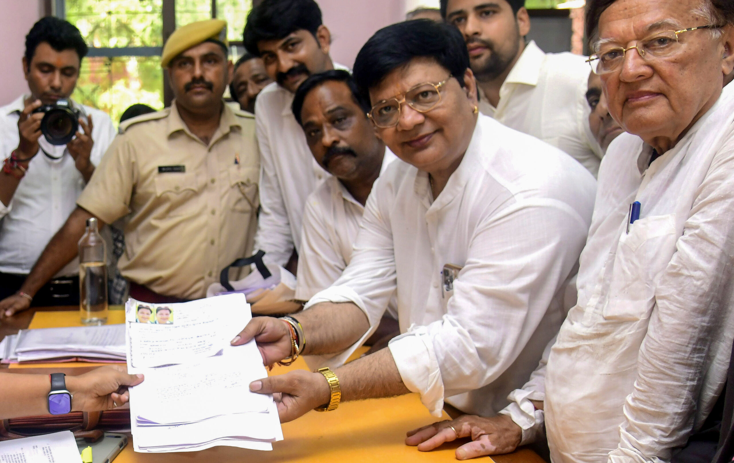 Bikaner: Anil Kalla files nomination for Mayor #Gallery Bikaner: Anil Kalla files nomination for Mayor #Gallery