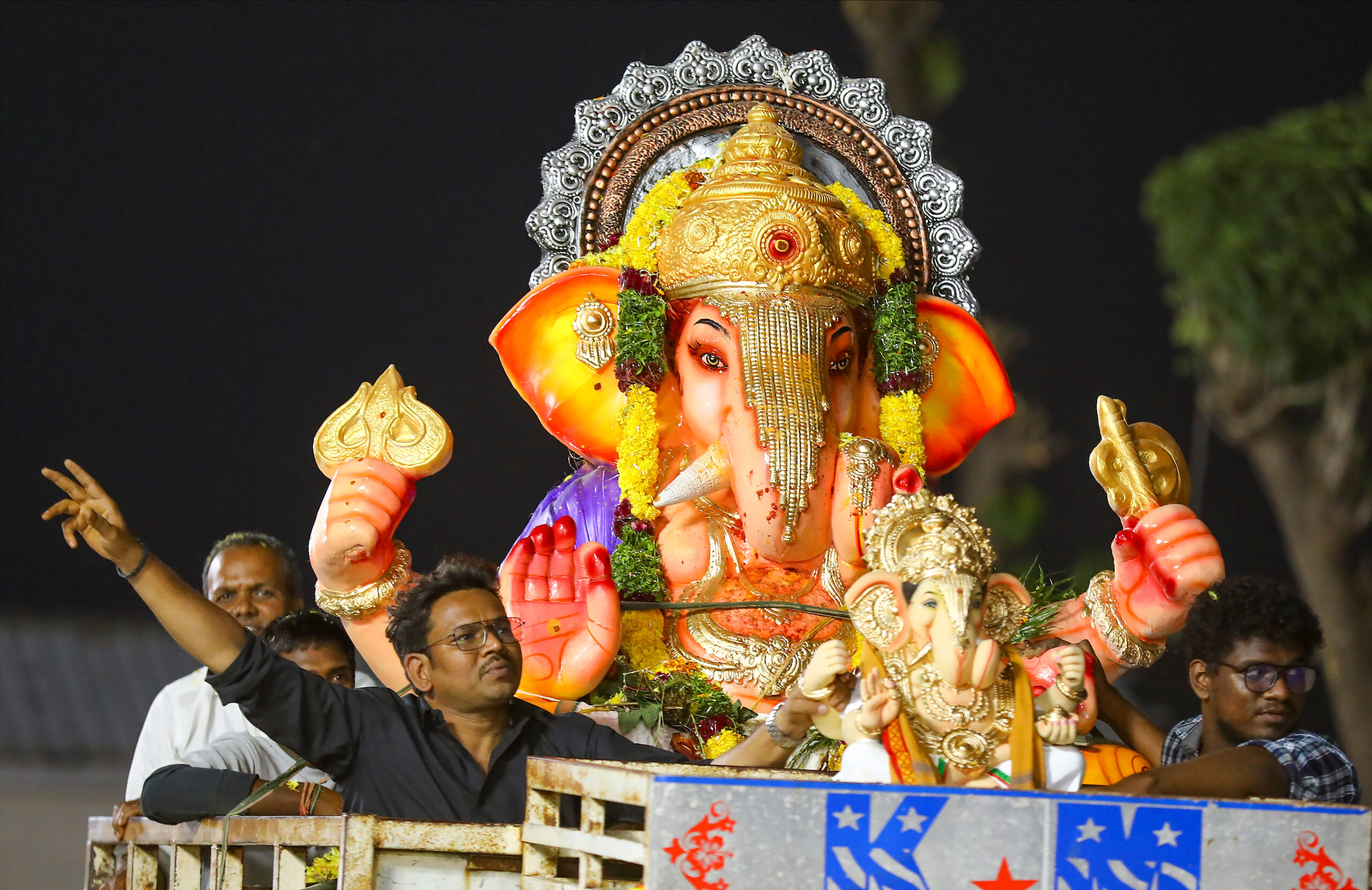 Hyderabad: Devotees during the immersion of an idol of Lord Ganesha at the banks of Hussain Sagar Lake during the Vinayaka Chaturthi festival celebrations in Hyderabad, Telangana, on Wednesday, September 16, 2026. (Photo: IANS)
