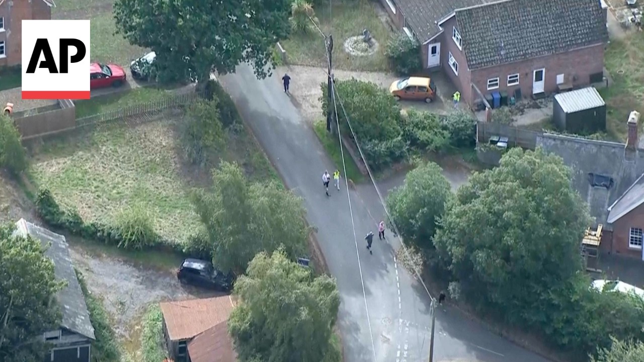 Residents search for a missing 3-year-old autistic boy in Brantham, Suffolk (Video) Residents search for a missing 3-year-old autistic boy in Brantham, Suffolk (Video)