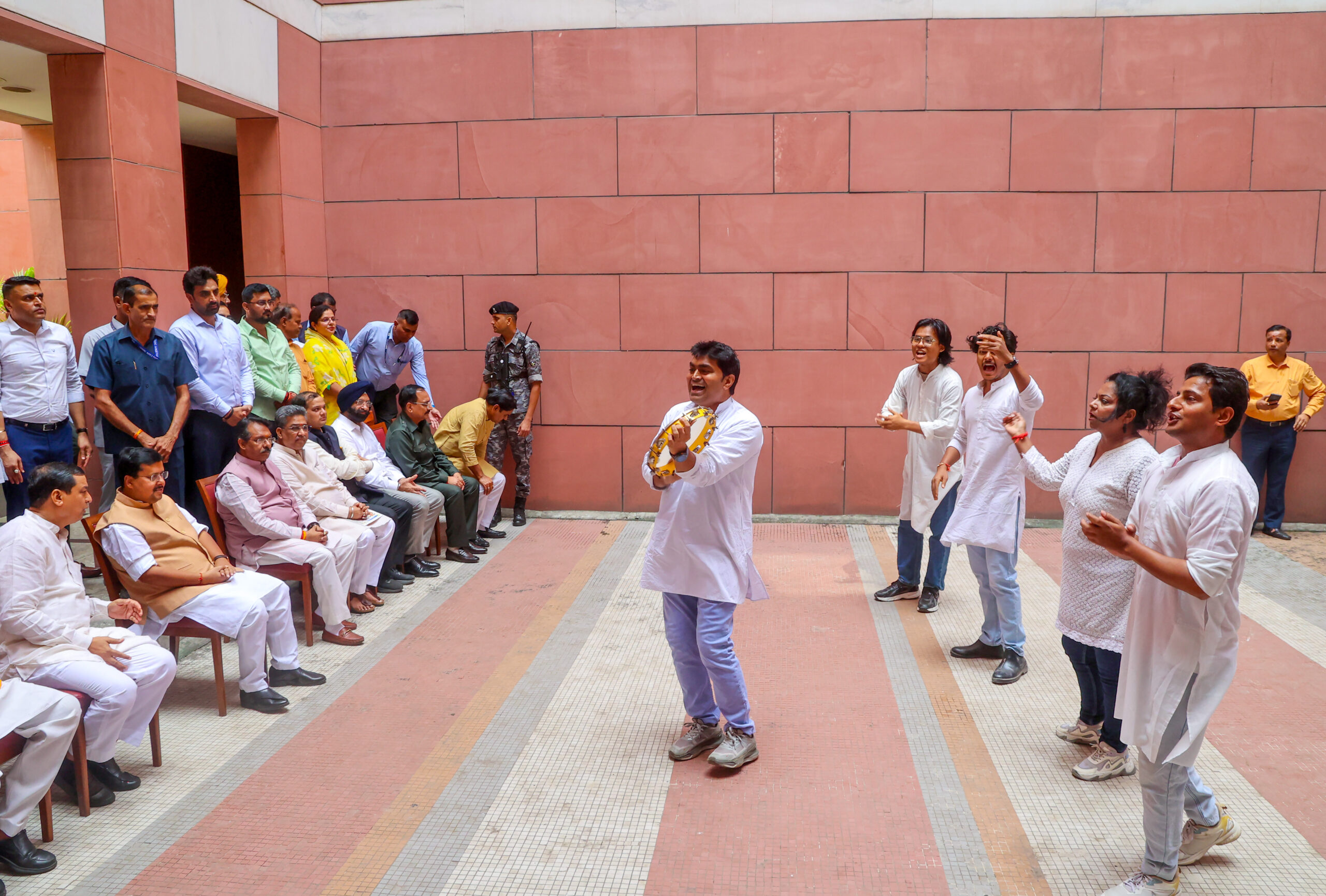 New Delhi: Nitin Nabin watches nukkad natak during Sewa Sankalp Abhiyan #Gallery New Delhi: Nitin Nabin watches nukkad natak during Sewa Sankalp Abhiyan #Gallery
