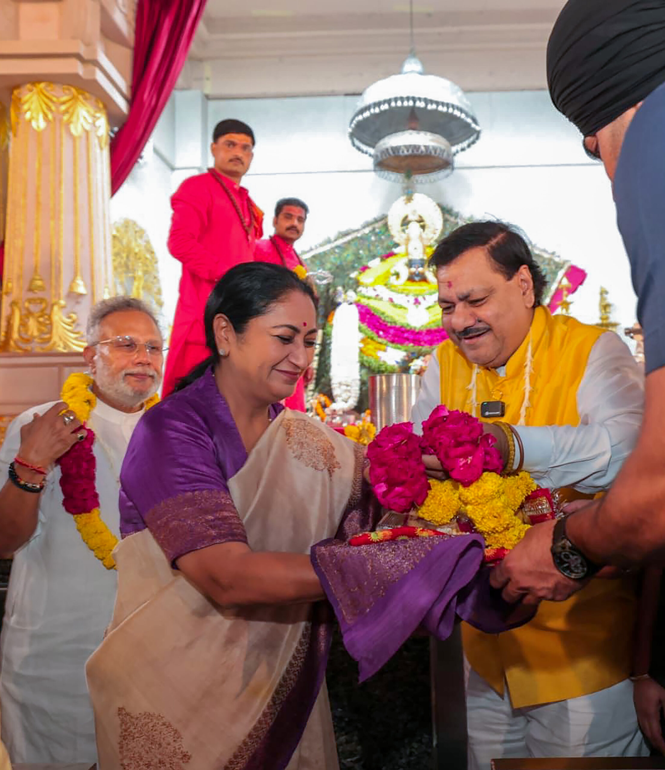 New Delhi: Delhi CM Rekha Gupta performs Havan on PM Modi's birthday #Gallery New Delhi: Delhi CM Rekha Gupta performs Havan on PM Modi's birthday #Gallery