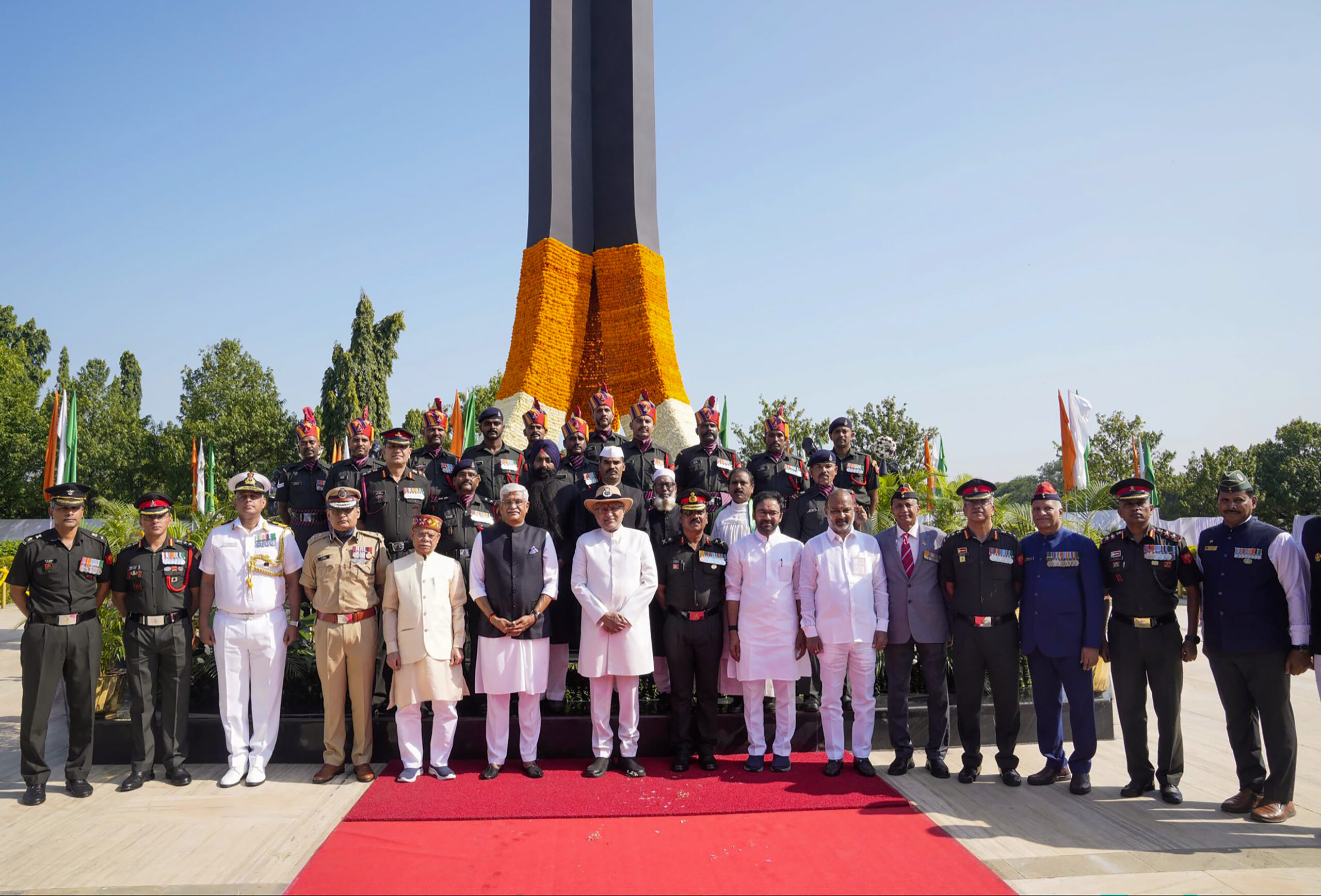 Hyderabad: CP Radhakrishnan pays tributes at War Memorial #Gallery Hyderabad: CP Radhakrishnan pays tributes at War Memorial #Gallery