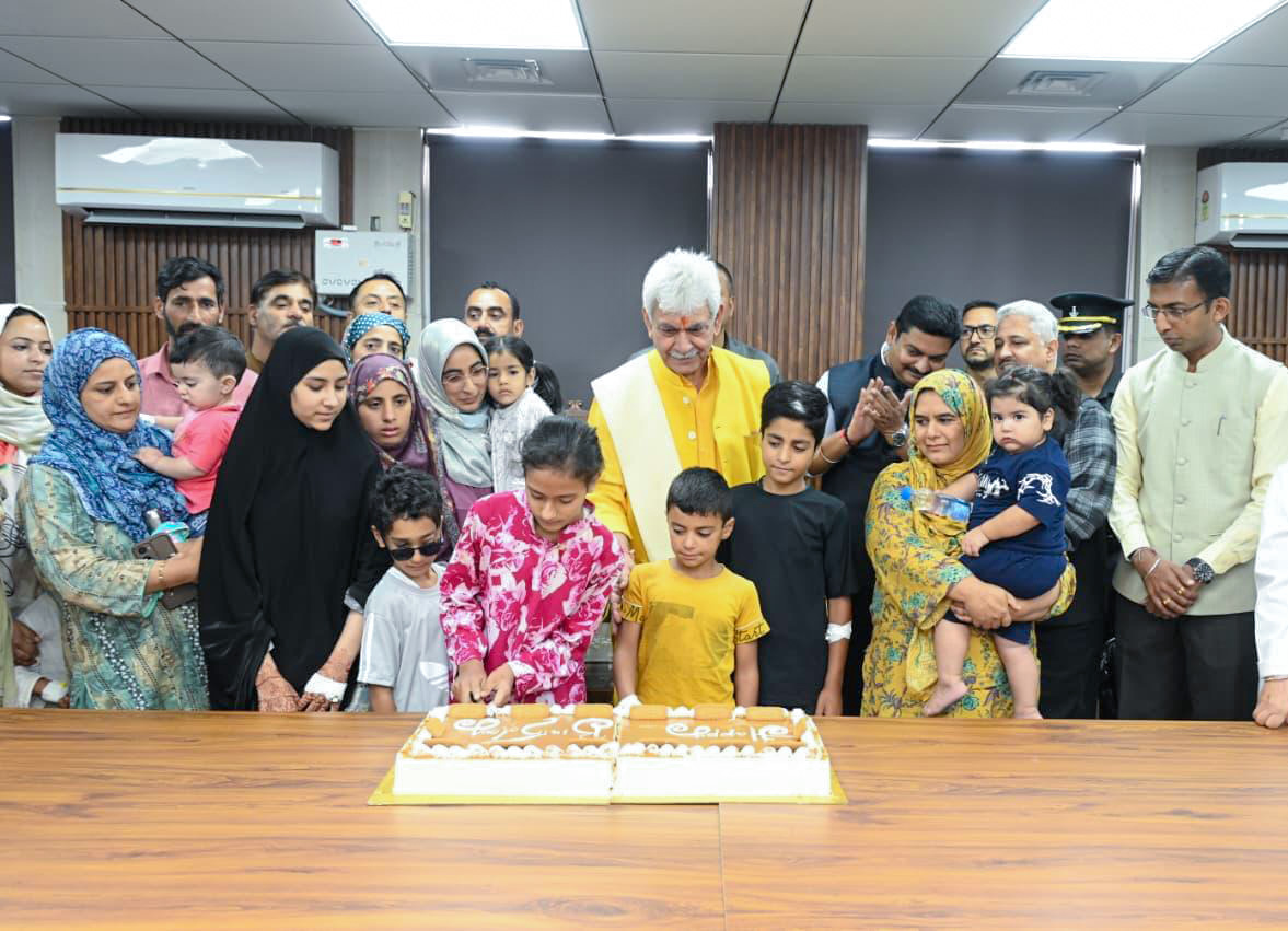 Srinagar: Manoj Sinha celebrates PM Modi's birthday with children #Gallery Srinagar: Manoj Sinha celebrates PM Modi's birthday with children #Gallery