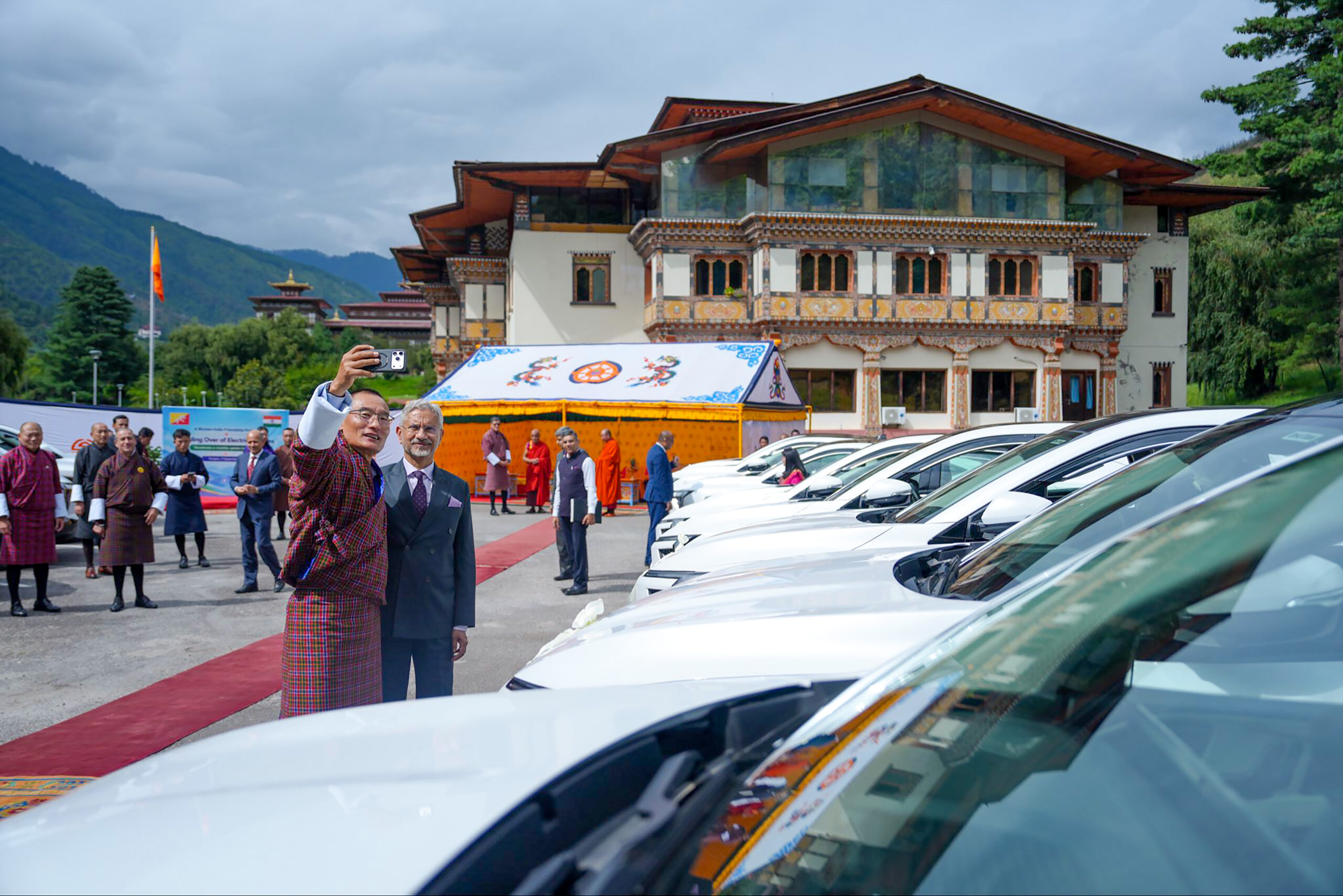 Thimphu: S. Jaishankar hands over Made in India electric vehicles to Bhutan PM #Gallery Thimphu: S. Jaishankar hands over Made in India electric vehicles to Bhutan PM #Gallery