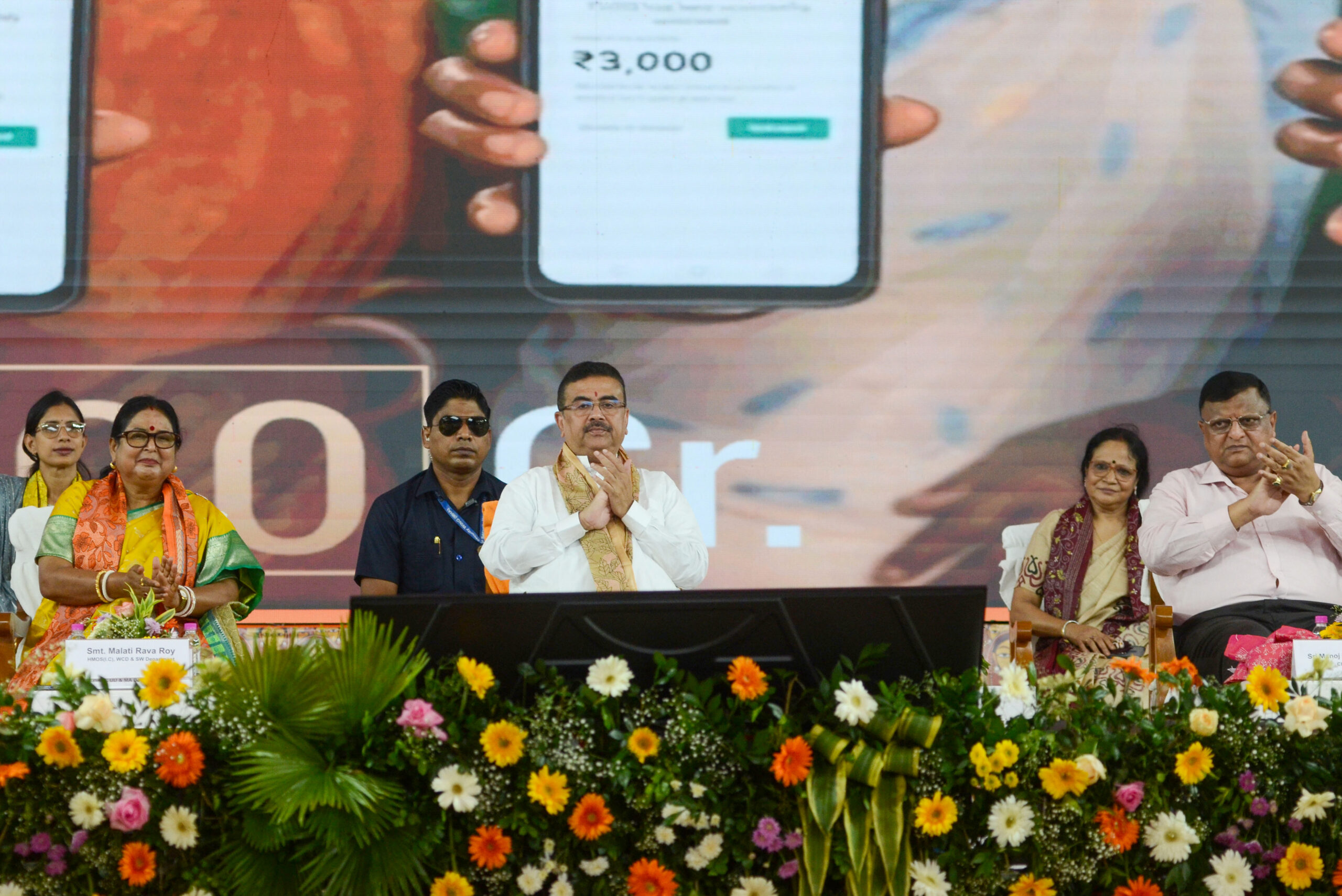 Kolkata: Annapurna Diwas observes on PM Modi's birthday #Gallery Kolkata: Annapurna Diwas observes on PM Modi's birthday #Gallery