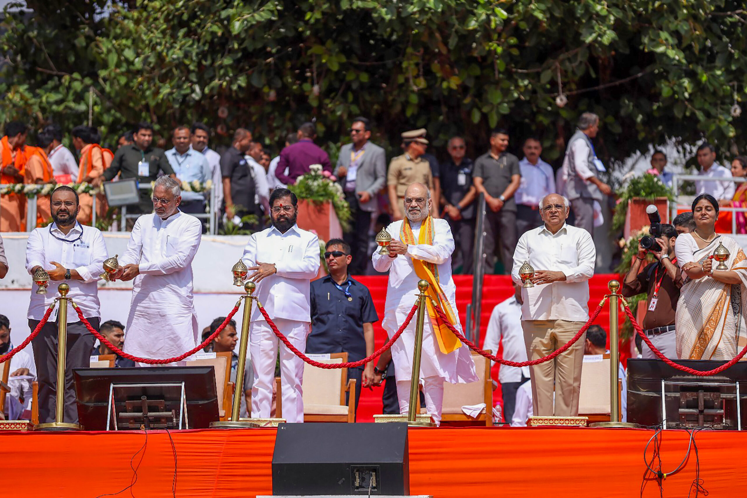 Vadnagar: Maha Aarti held on PM Modi's birthday #Gallery Vadnagar: Maha Aarti held on PM Modi's birthday #Gallery