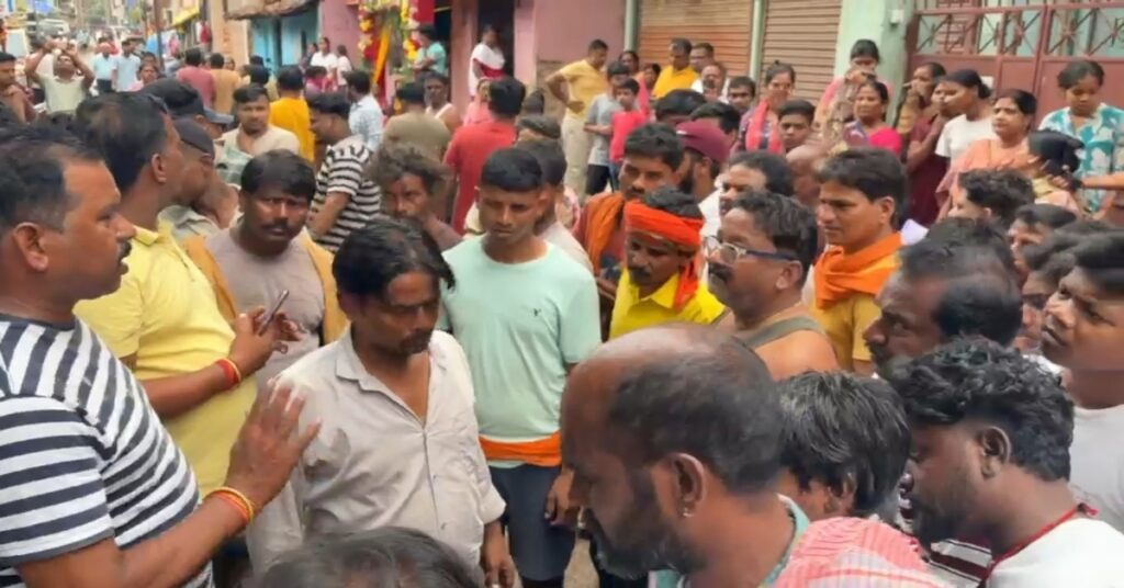 Jharkhand woman supervisor hacked to death in Chakradharpur, alleged lover detained Jharkhand woman supervisor hacked to death in Chakradharpur, alleged lover detained