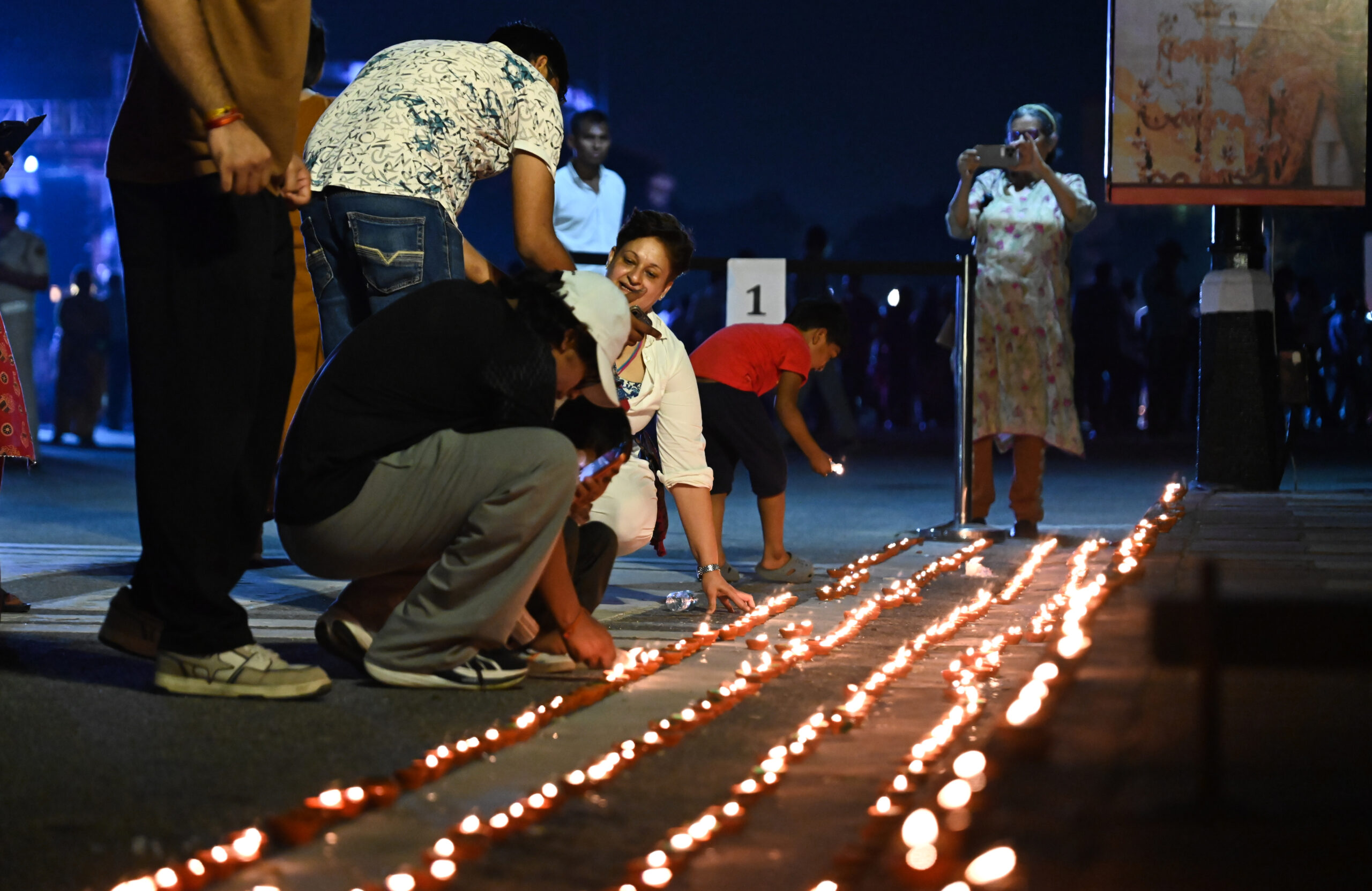 New Delhi: Mega diya lighting event on PM’s birthday #Gallery New Delhi: Mega diya lighting event on PM’s birthday #Gallery