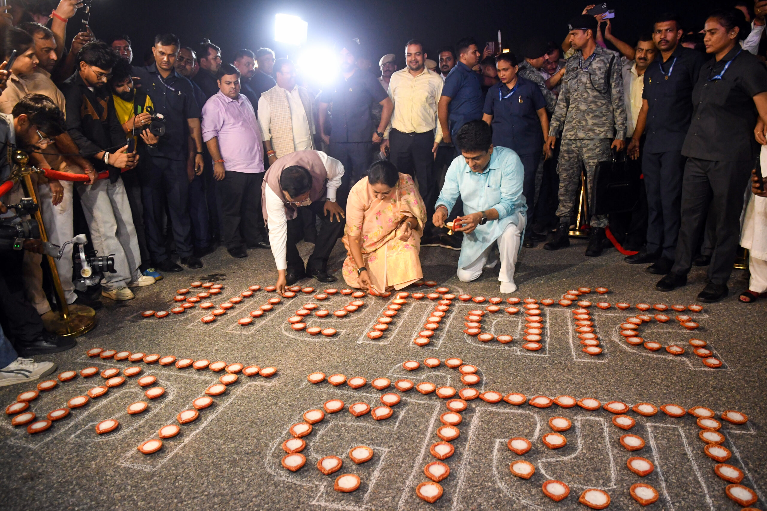 New Delhi: Mega diya lighting event on PM’s birthday #Gallery New Delhi: Mega diya lighting event on PM’s birthday #Gallery