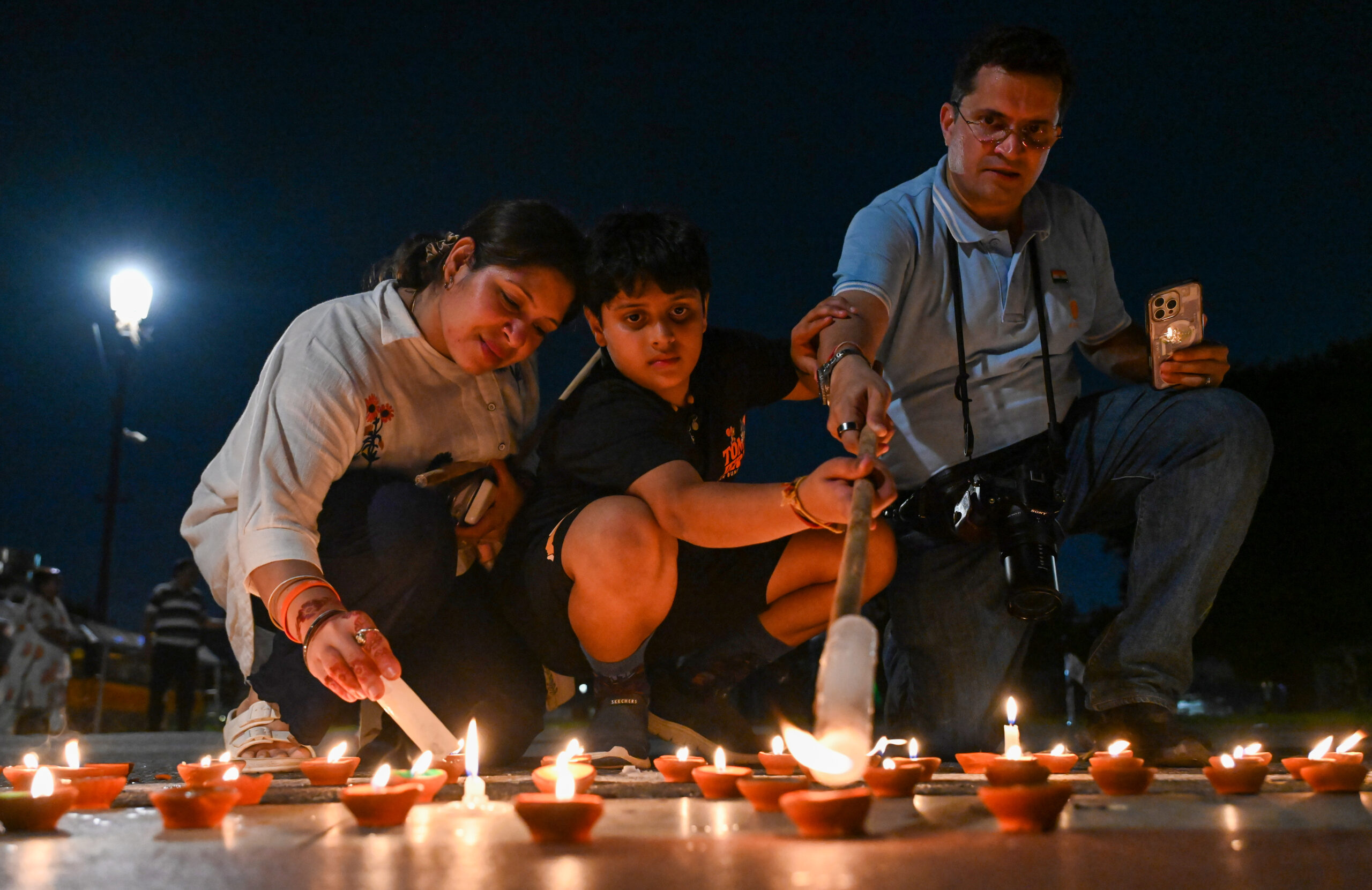 New Delhi: Mega diya lighting event on PM’s birthday #Gallery New Delhi: Mega diya lighting event on PM’s birthday #Gallery